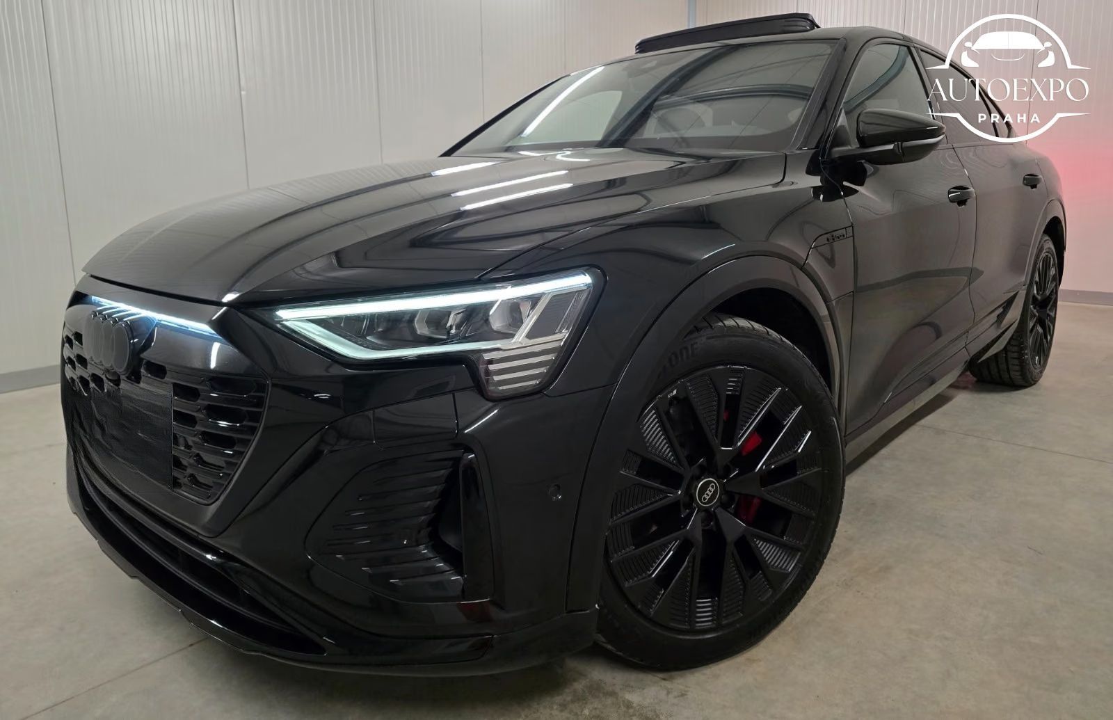 Audi Q8, e-tron 50 S-line