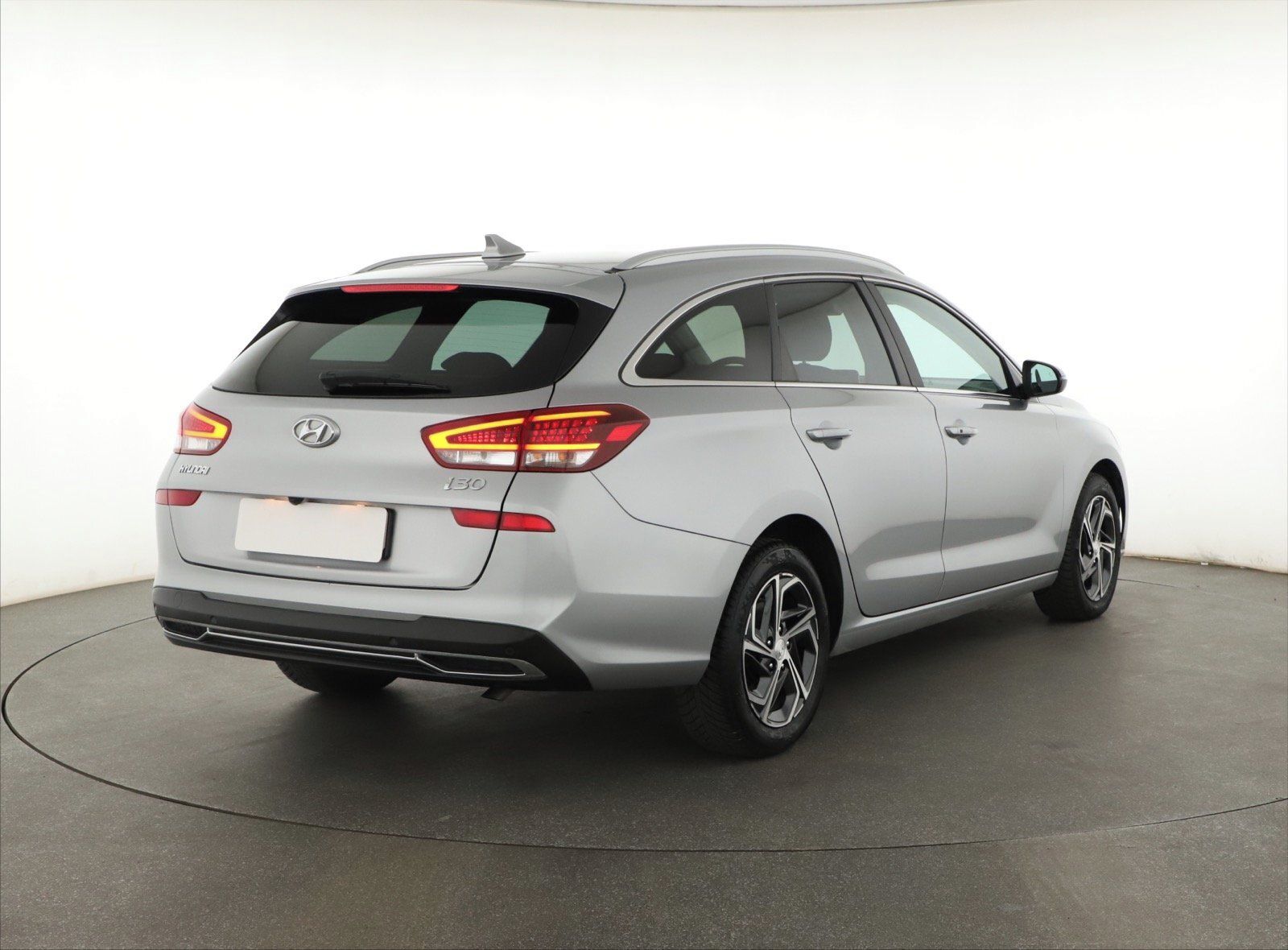 Hyundai i30, 1.0 T-GDI, Smart, ČR,1.maj - fotka 5