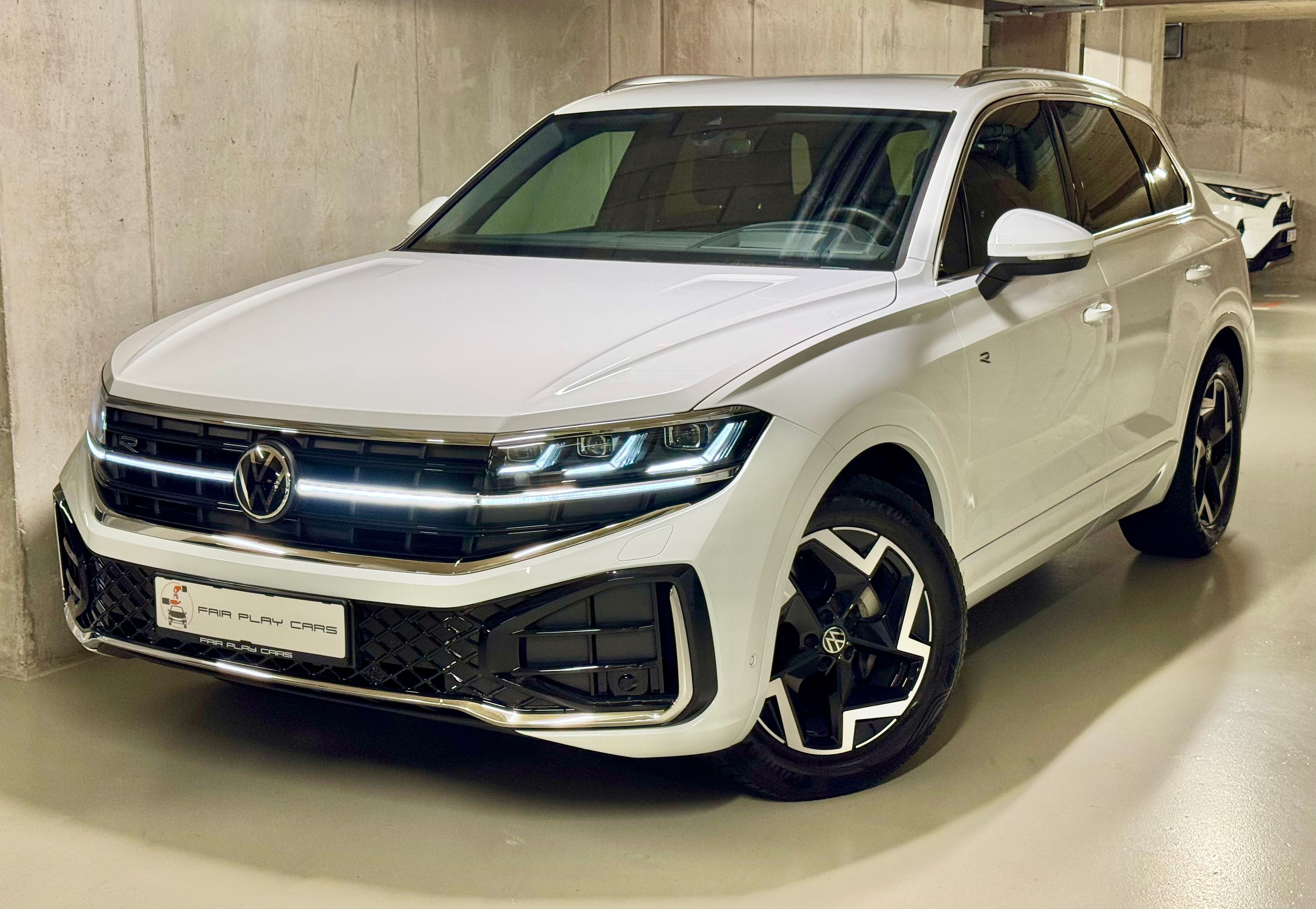 Volkswagen Touareg, R-line/4WS/air/matrix/webast - fotka 4