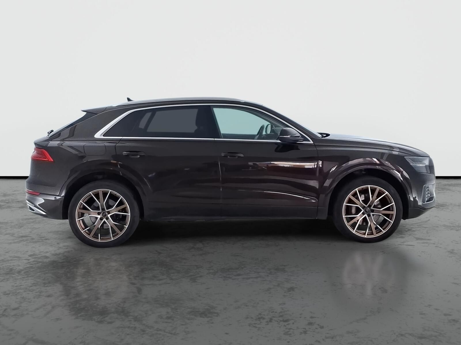 Audi Q8, 50 TDI - fotka 6