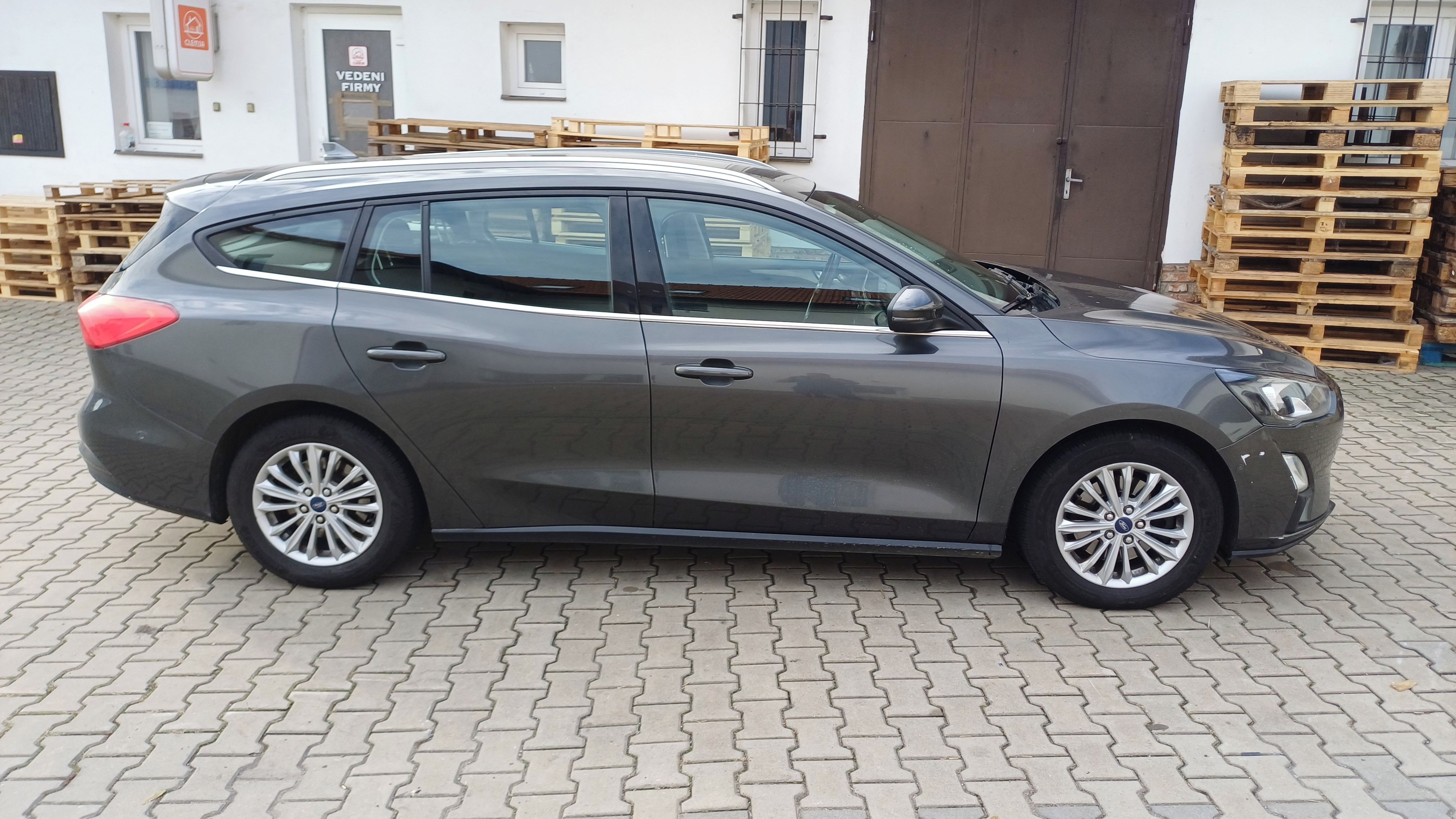 Ford Focus, 1.5 Ecoblue - fotka 3