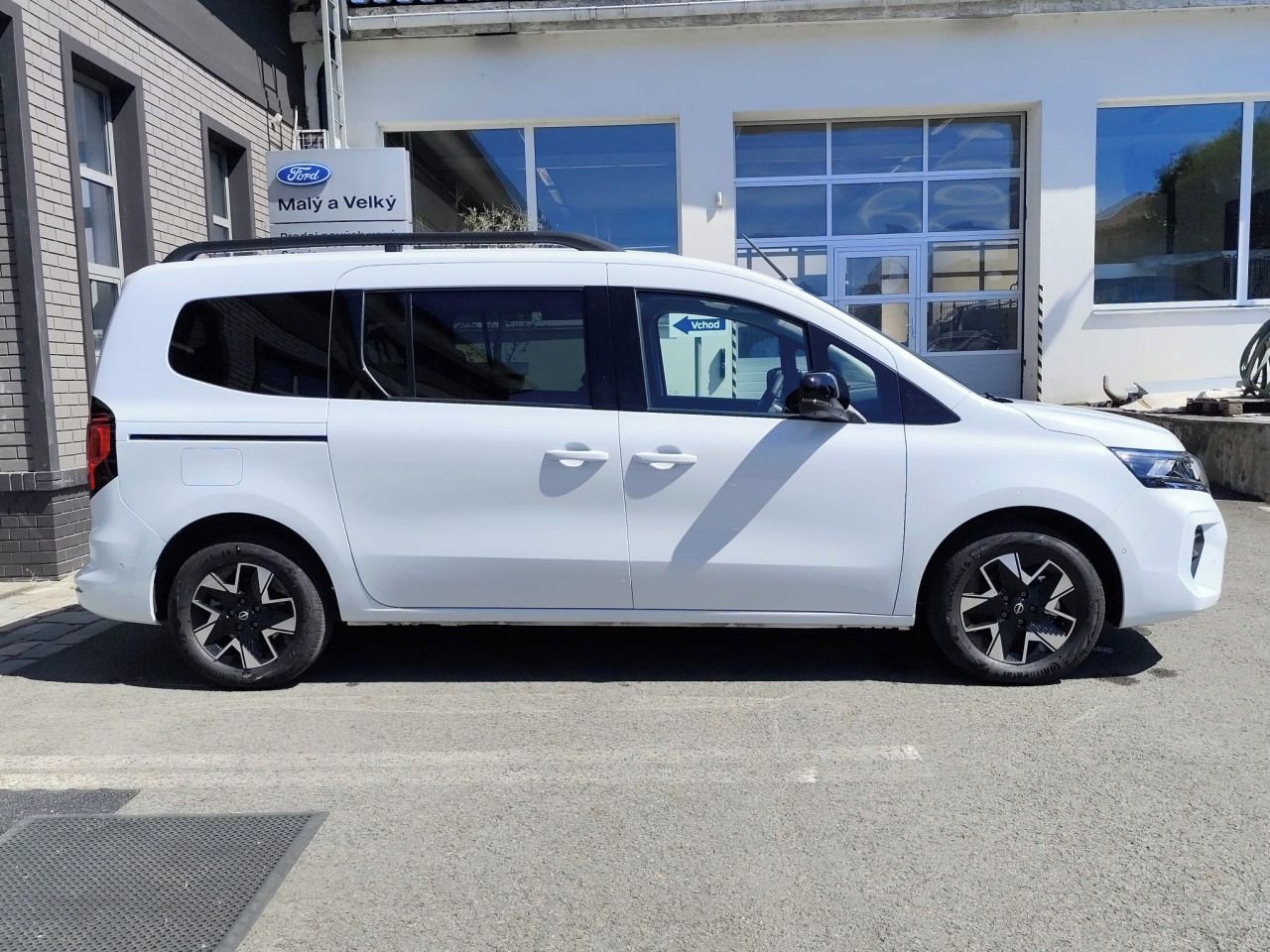 Nissan Townstar, Tekna 1.3 Dig-T -M6 130 PS 2WD