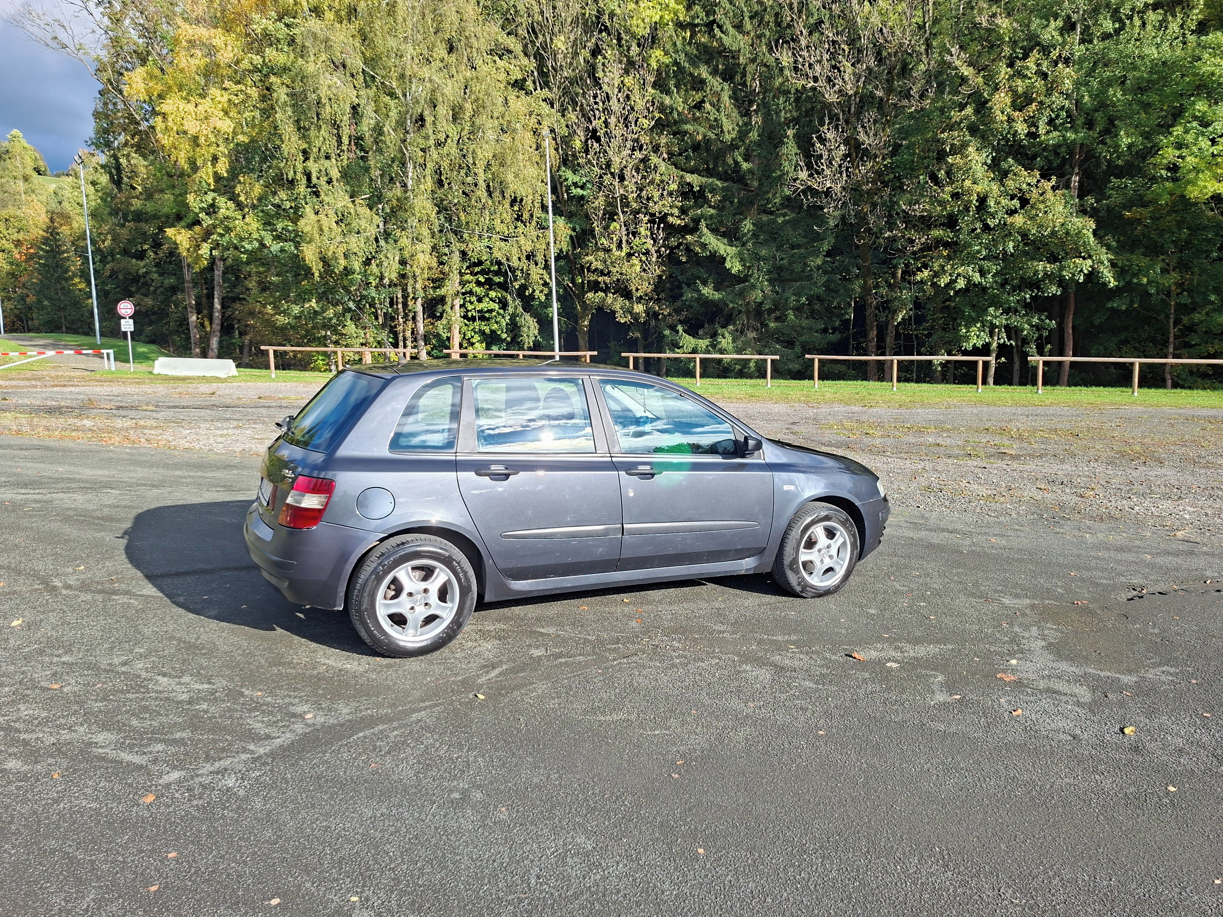 Fiat Stilo, Fiat Stilo 1,9 JTD 59 KW - fotka 2