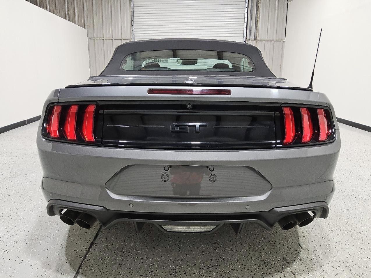 Ford Mustang, Auto na cestě - fotka 6