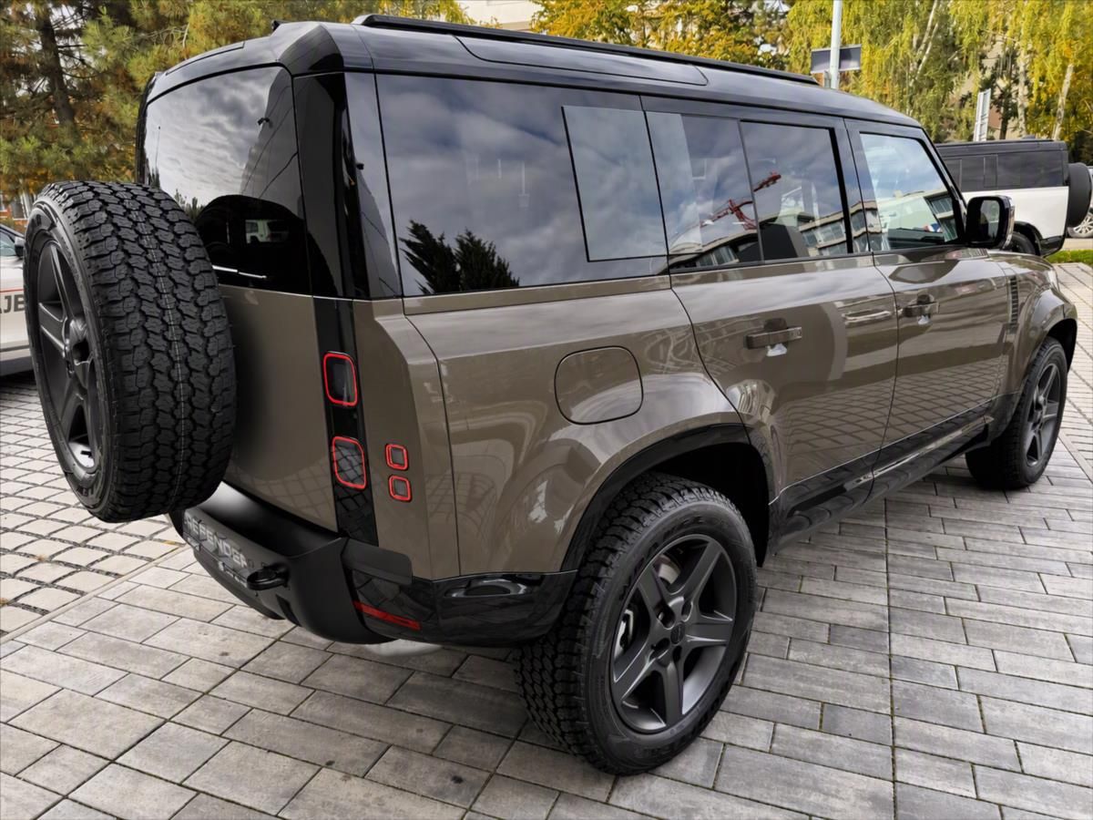 Land Rover Defender, 110 D250 X-DYNAMIC SE - fotka 6