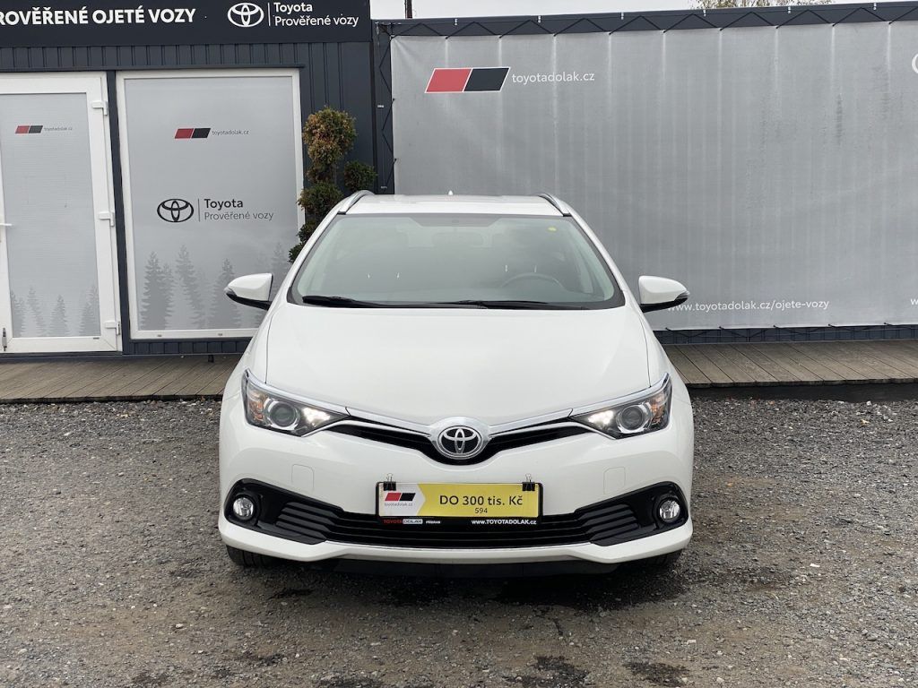 Toyota Auris, 1.6i, ČR, Active, 2x kola - fotka 3