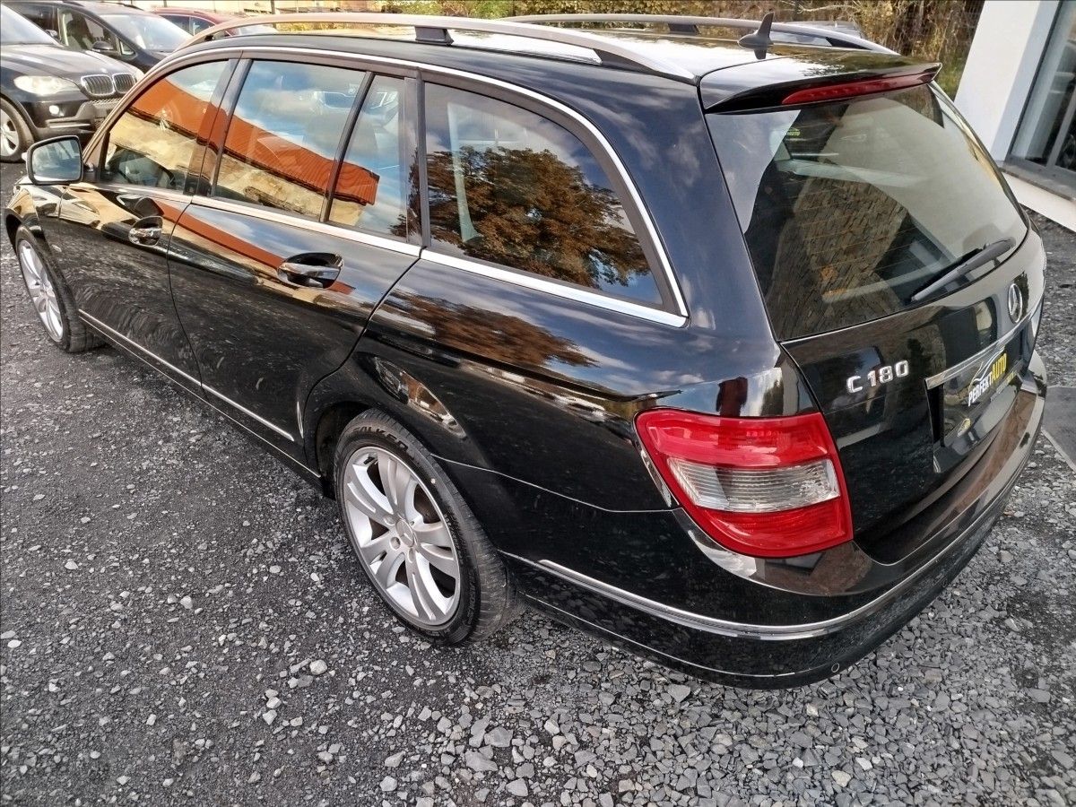 Mercedes-Benz Třídy C, 1,8 C180 Kompressor,AVANDGARDE - fotka 4