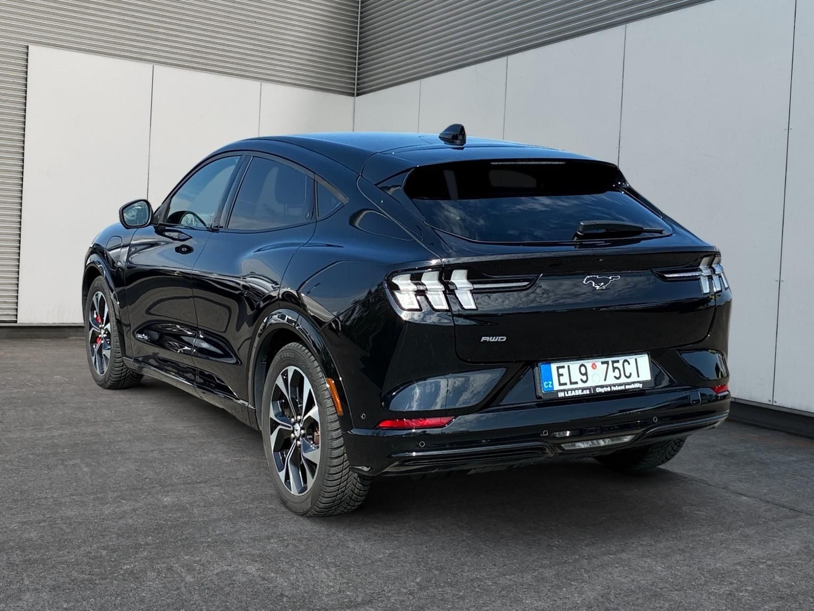 Ford Mustang Mach-E, PREM BEV 91kWh 275kw PrD AWD - fotka 4