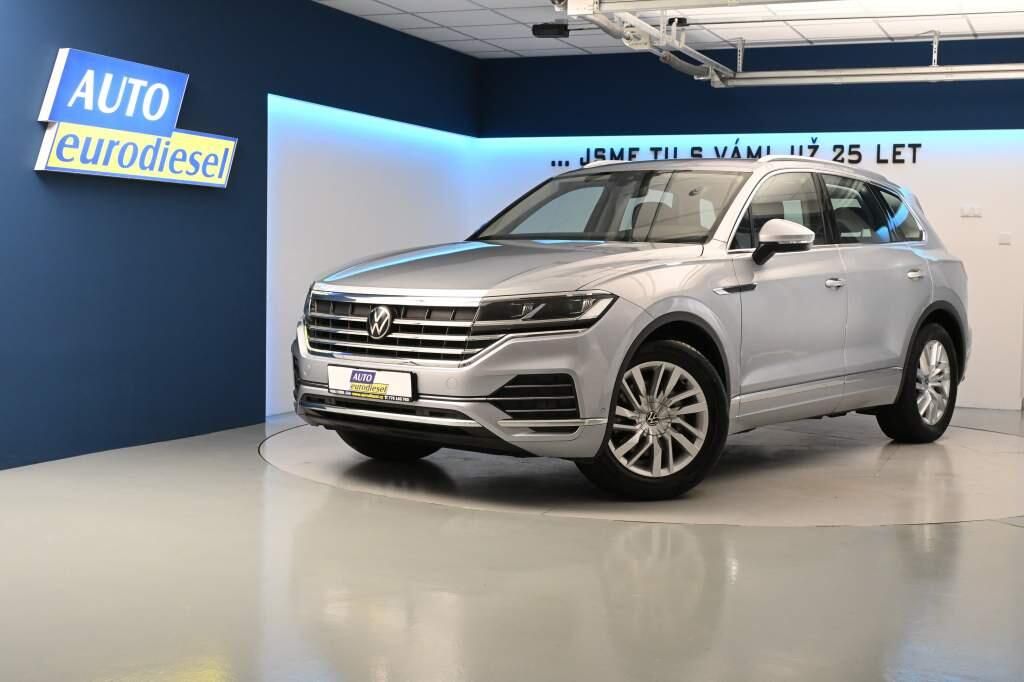 Volkswagen Touareg, 3.0 4Motion LED ACC Vzduch Taž - fotka 2