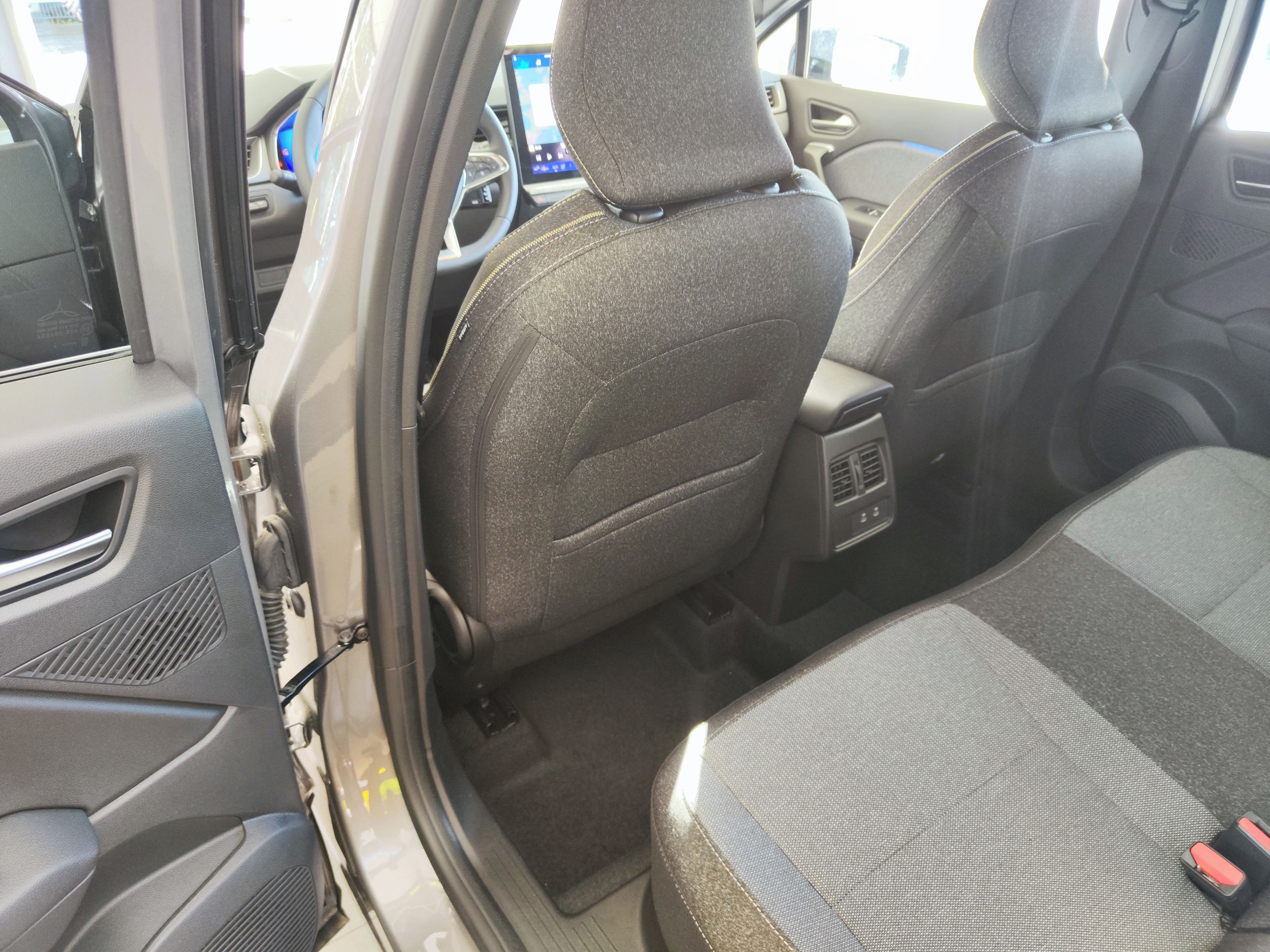 Renault Symbioz, Techno mild hybrid 140 - fotka 6