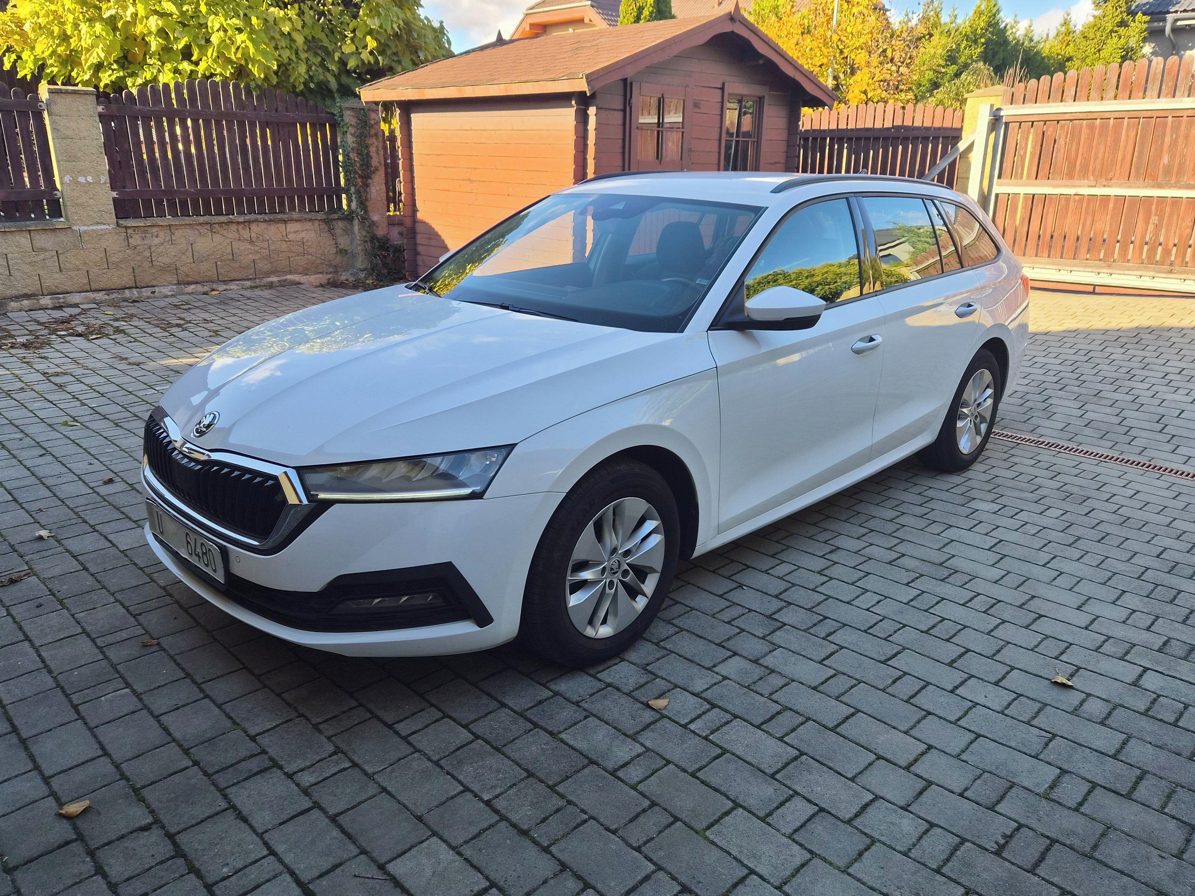 Škoda Octavia, 1,0TSi 81kw VIRTUAL tažný - fotka 3