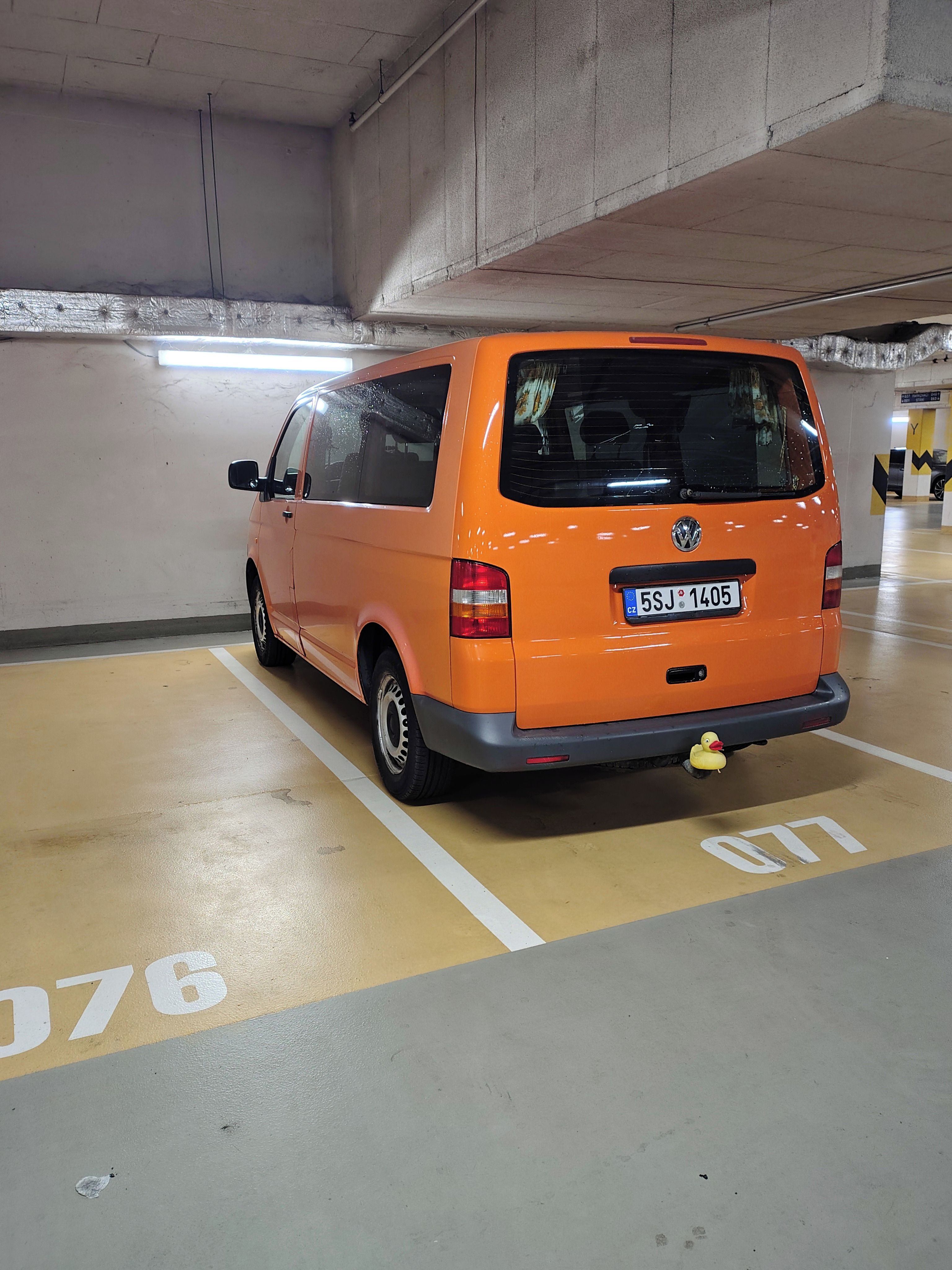 Volkswagen Transporter, VW T5 1,9 63kW AXC 9míst - fotka 5