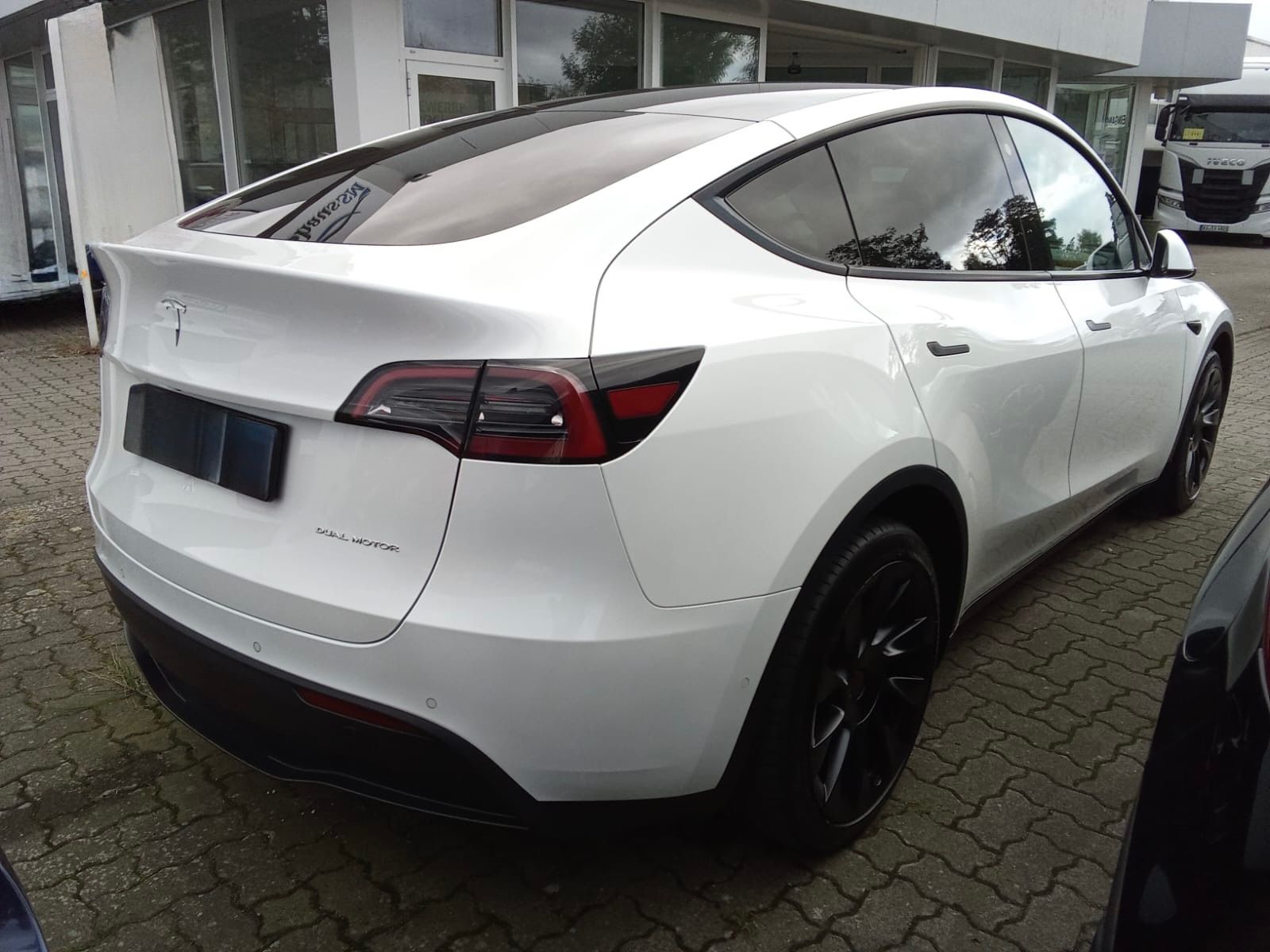 Tesla Model Y, LongR 20” Dual Custum 8LetZar - fotka 4