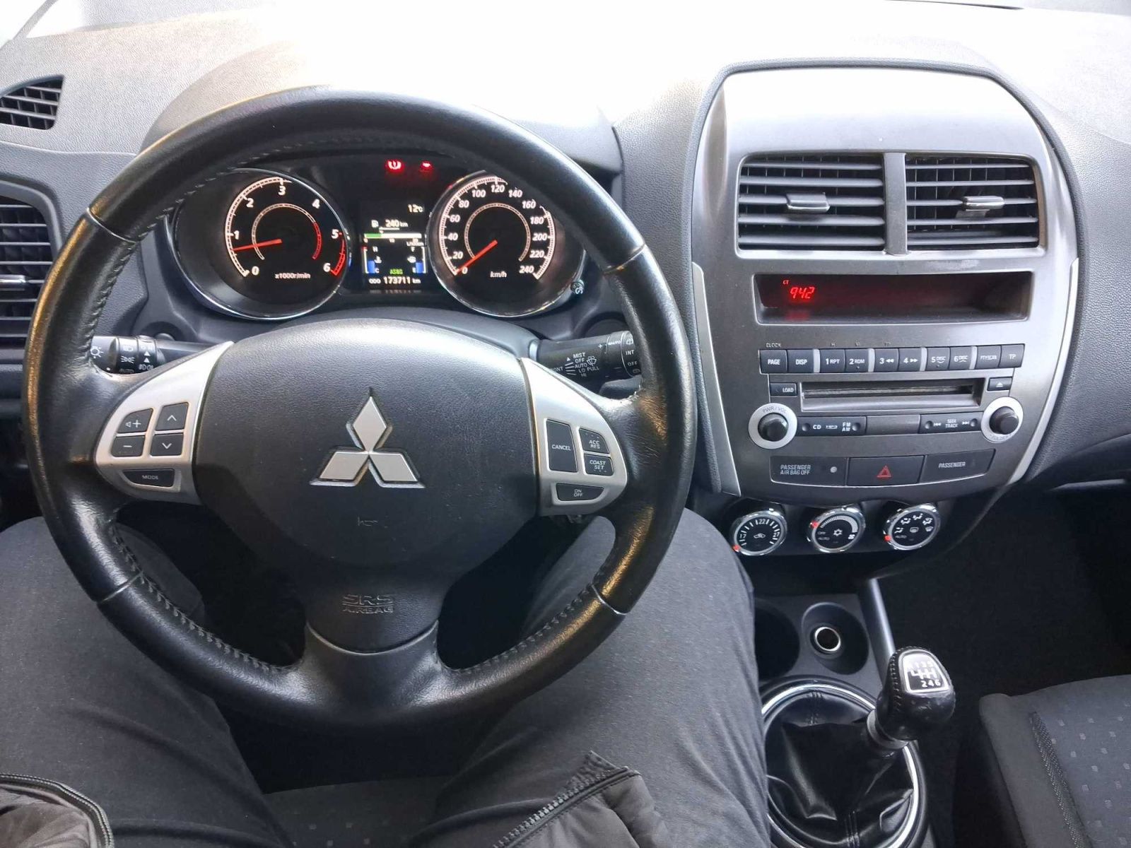 Mitsubishi ASX, 1.8 DI-D MIVEC, 4X4, ČR,1.maj - fotka 3
