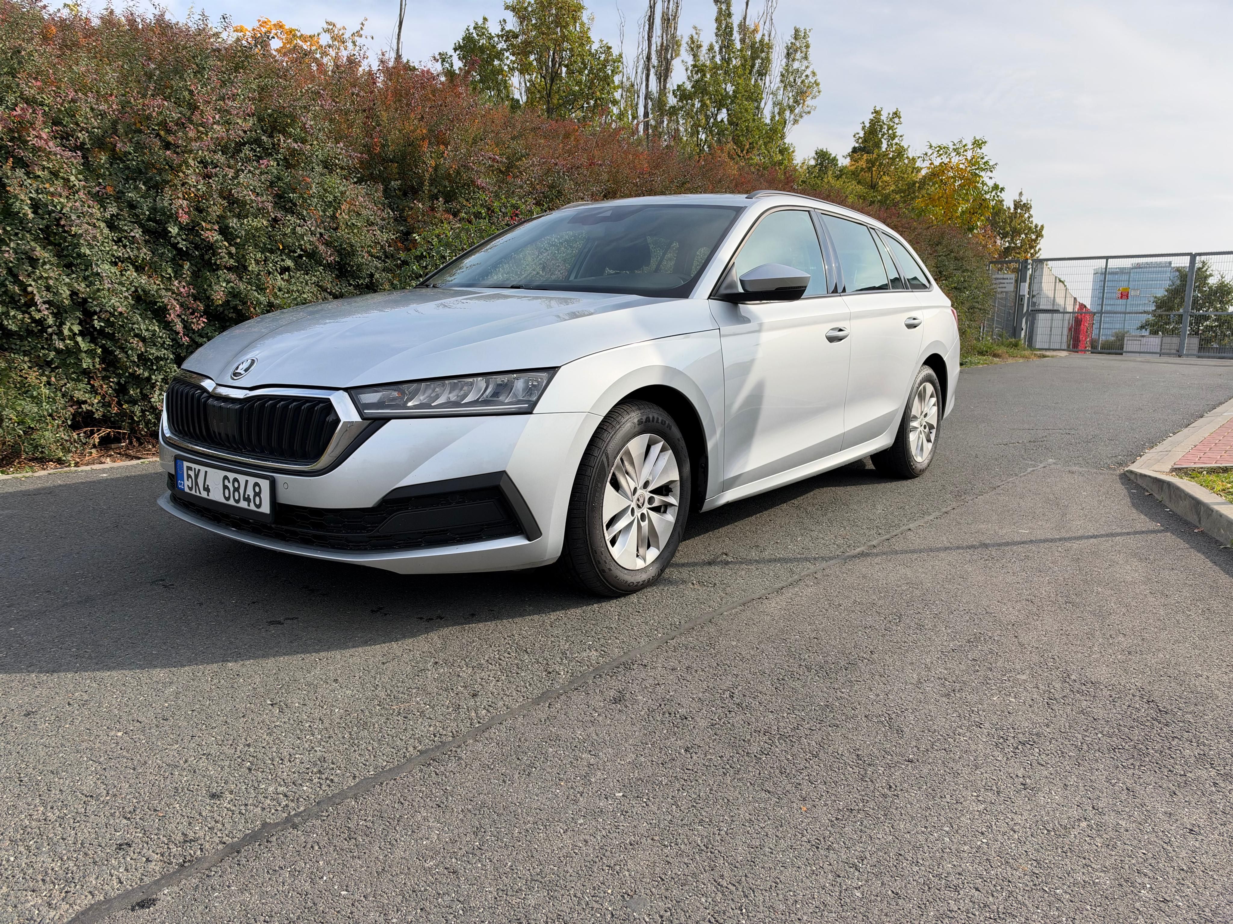 Škoda Octavia, 2.0 TDI - fotka 2