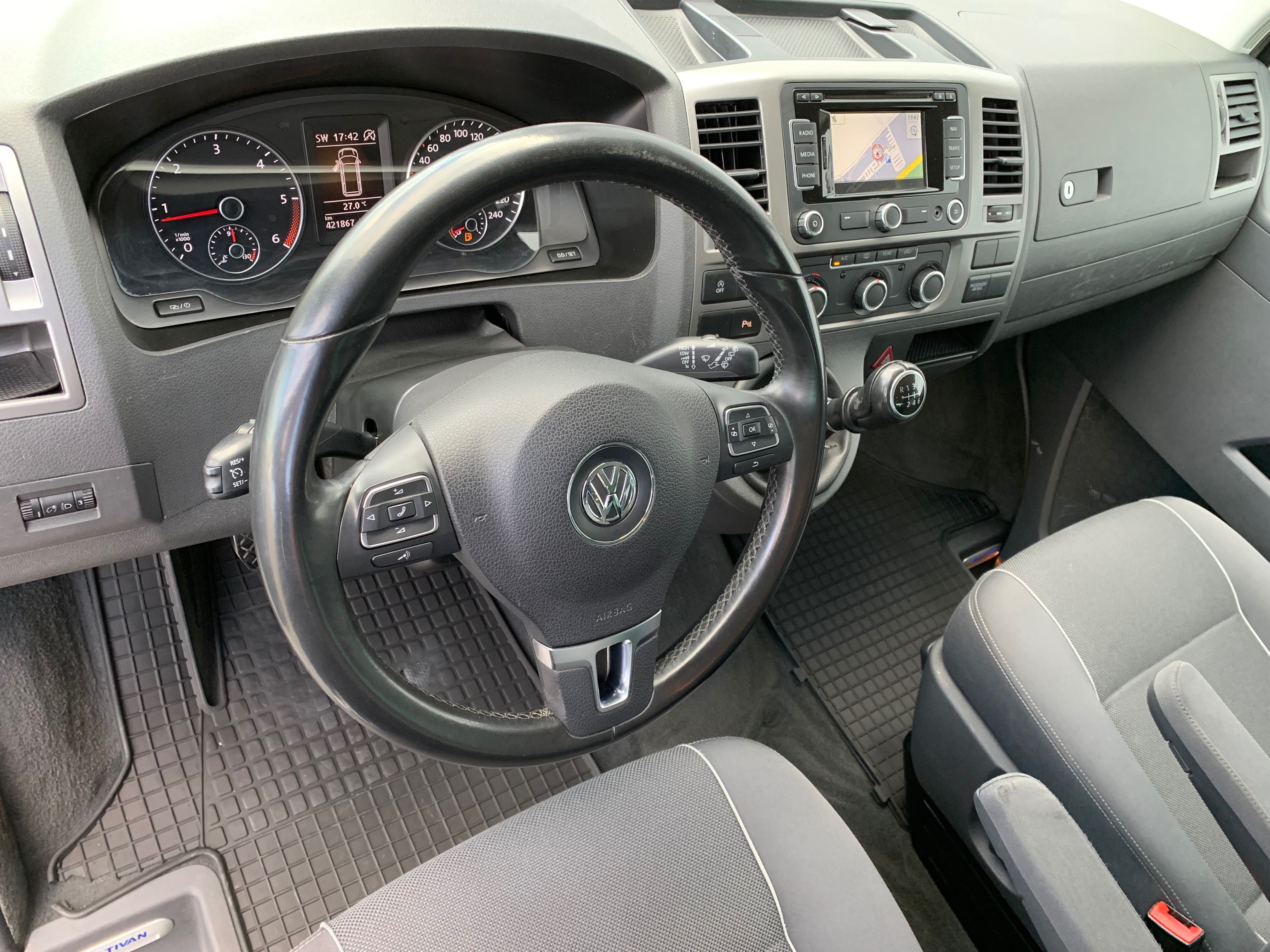 Volkswagen Multivan, 1.maj, bez koroze, WEBASTO - fotka 6
