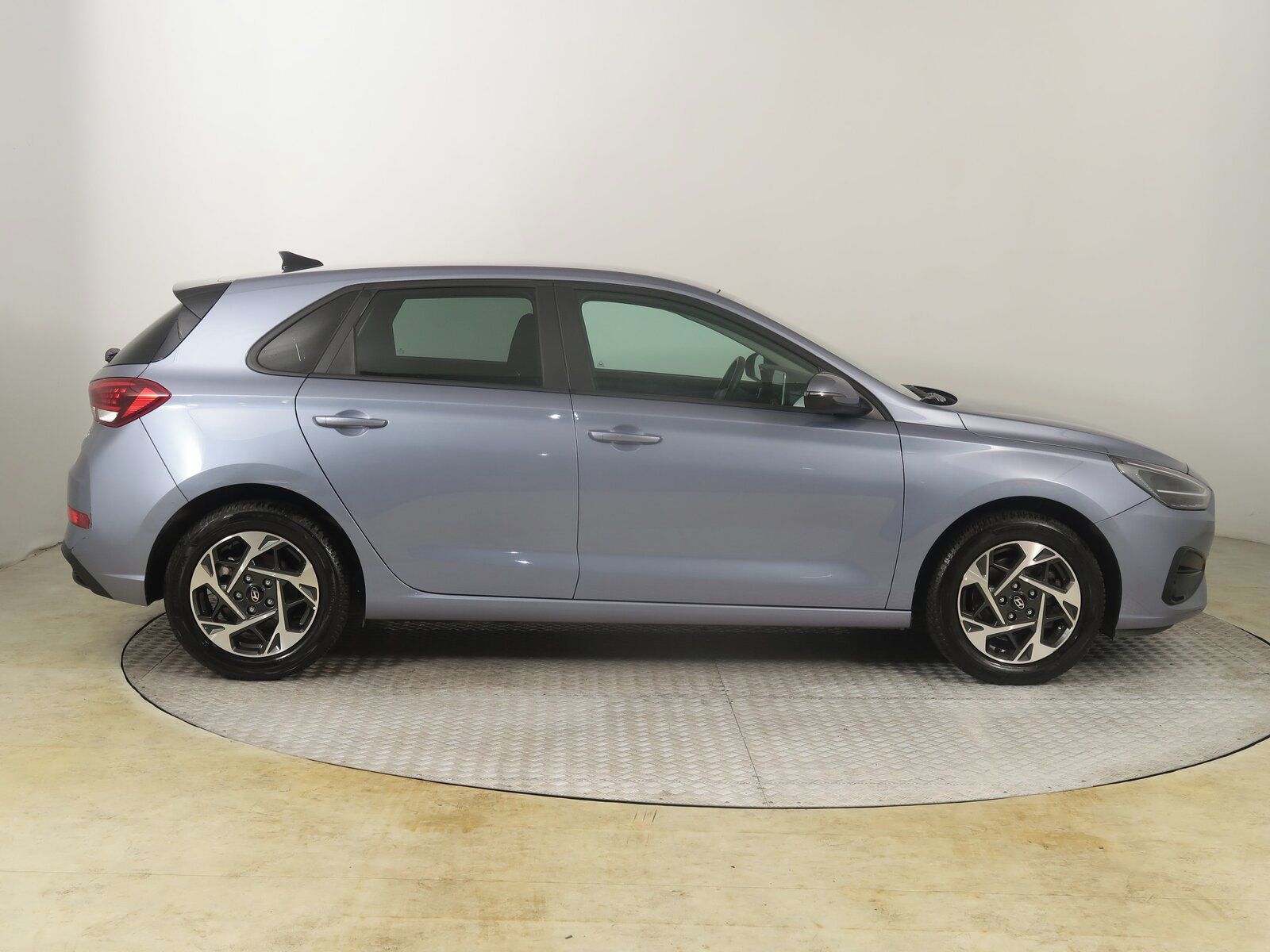 Hyundai i30, 1.5 DPI, Serv.kniha, Navi - fotka 6
