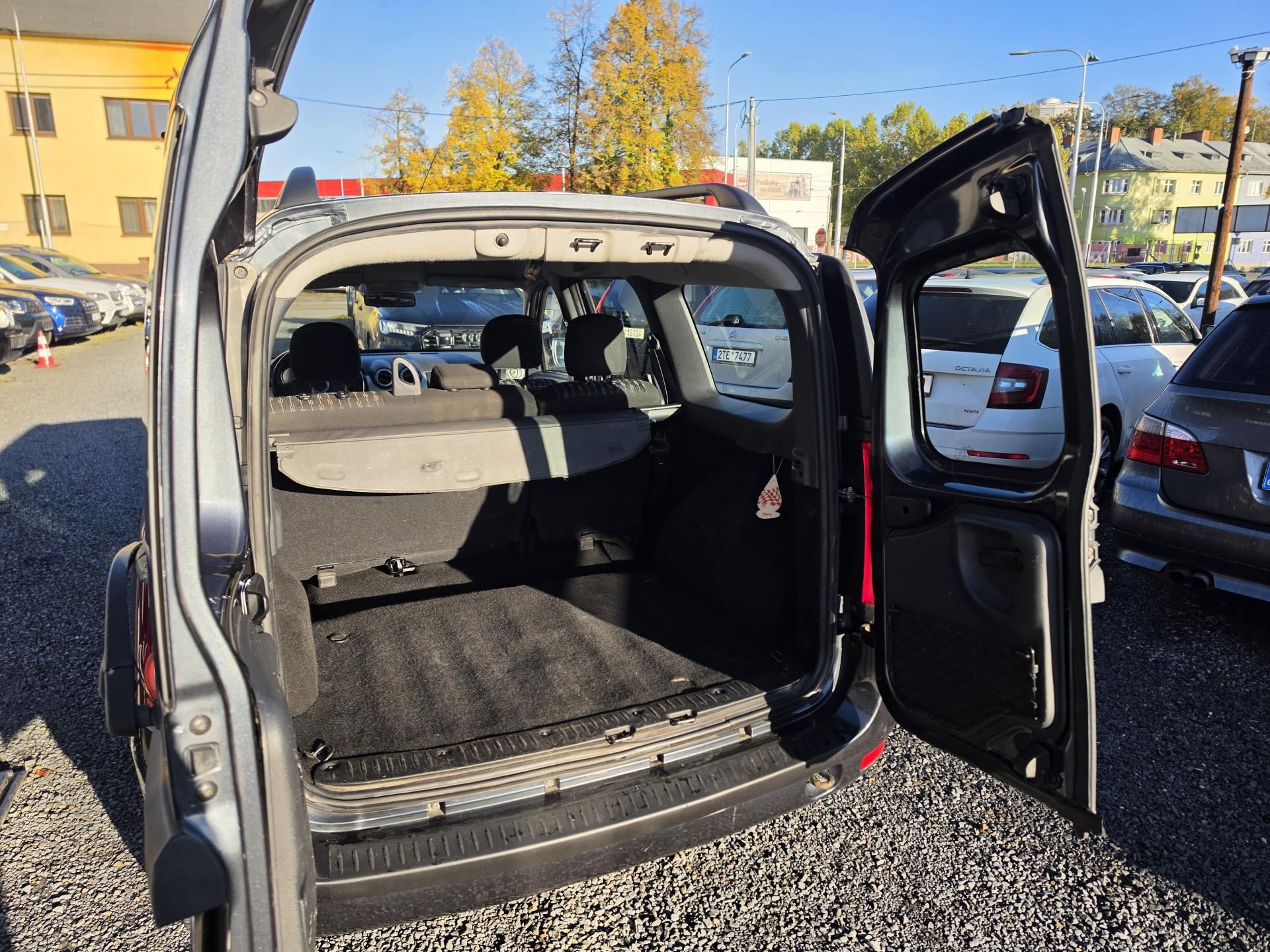 Dacia Logan, 1.6 i 62kw Klimatizace - fotka 5