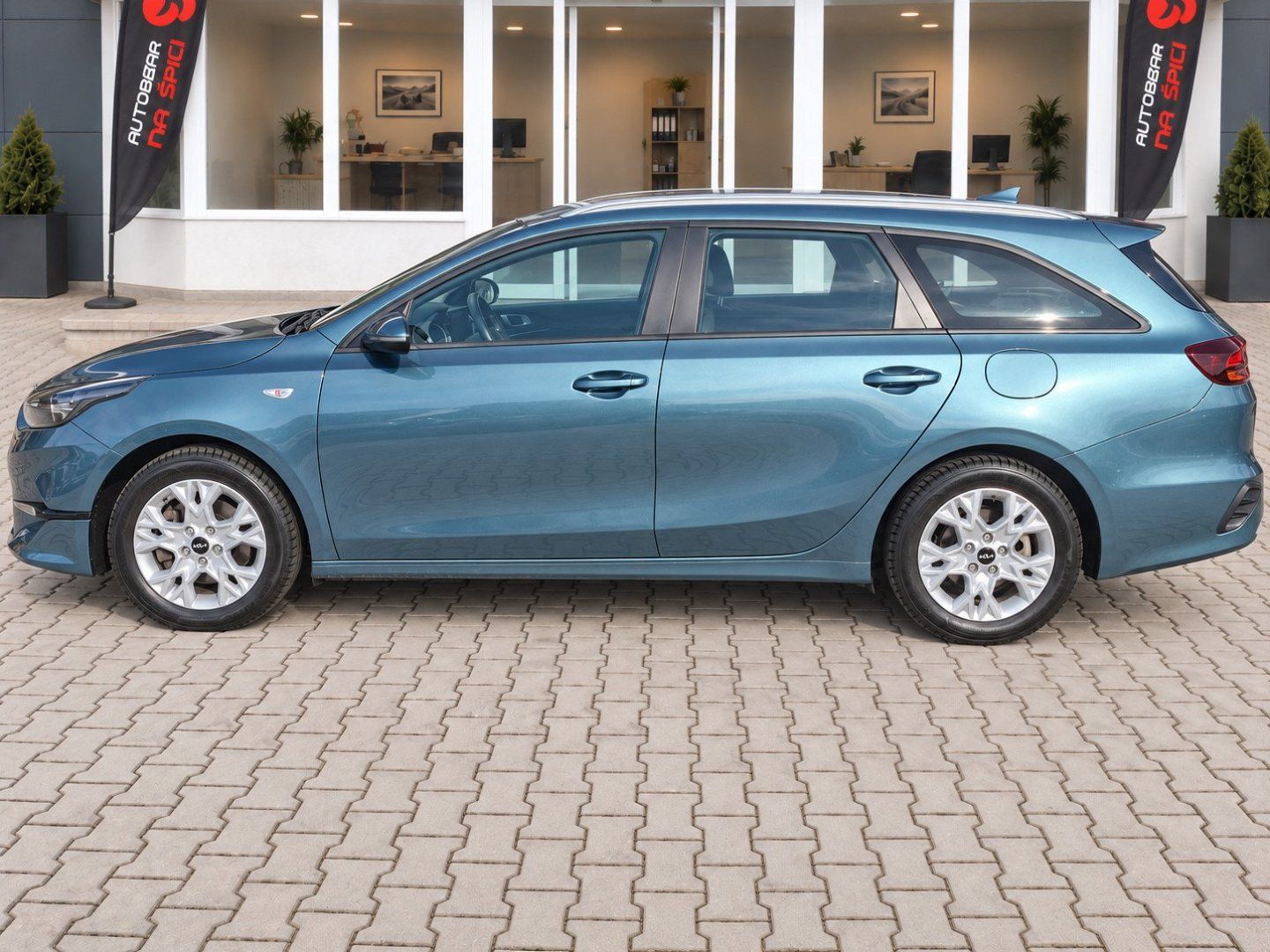 Kia Cee´d, SW 1.5T-GDI 118kW -1.MAJITEL - fotka 5