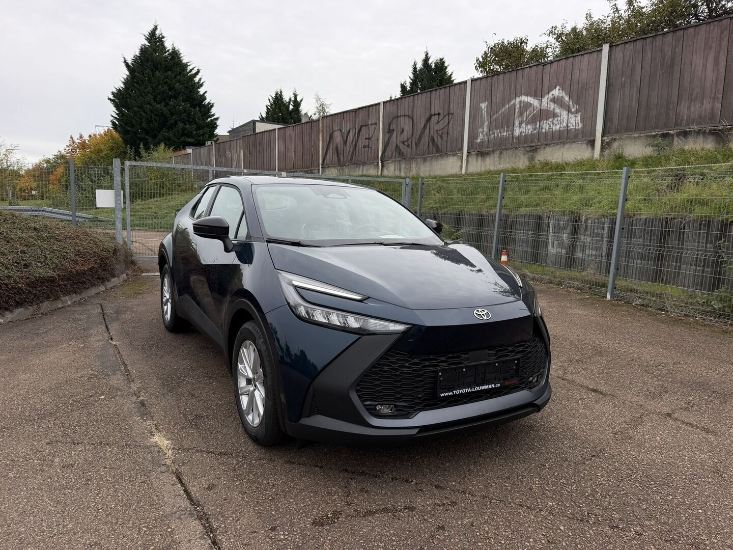 Toyota C-HR, 1.8. HEV Comfort Business -