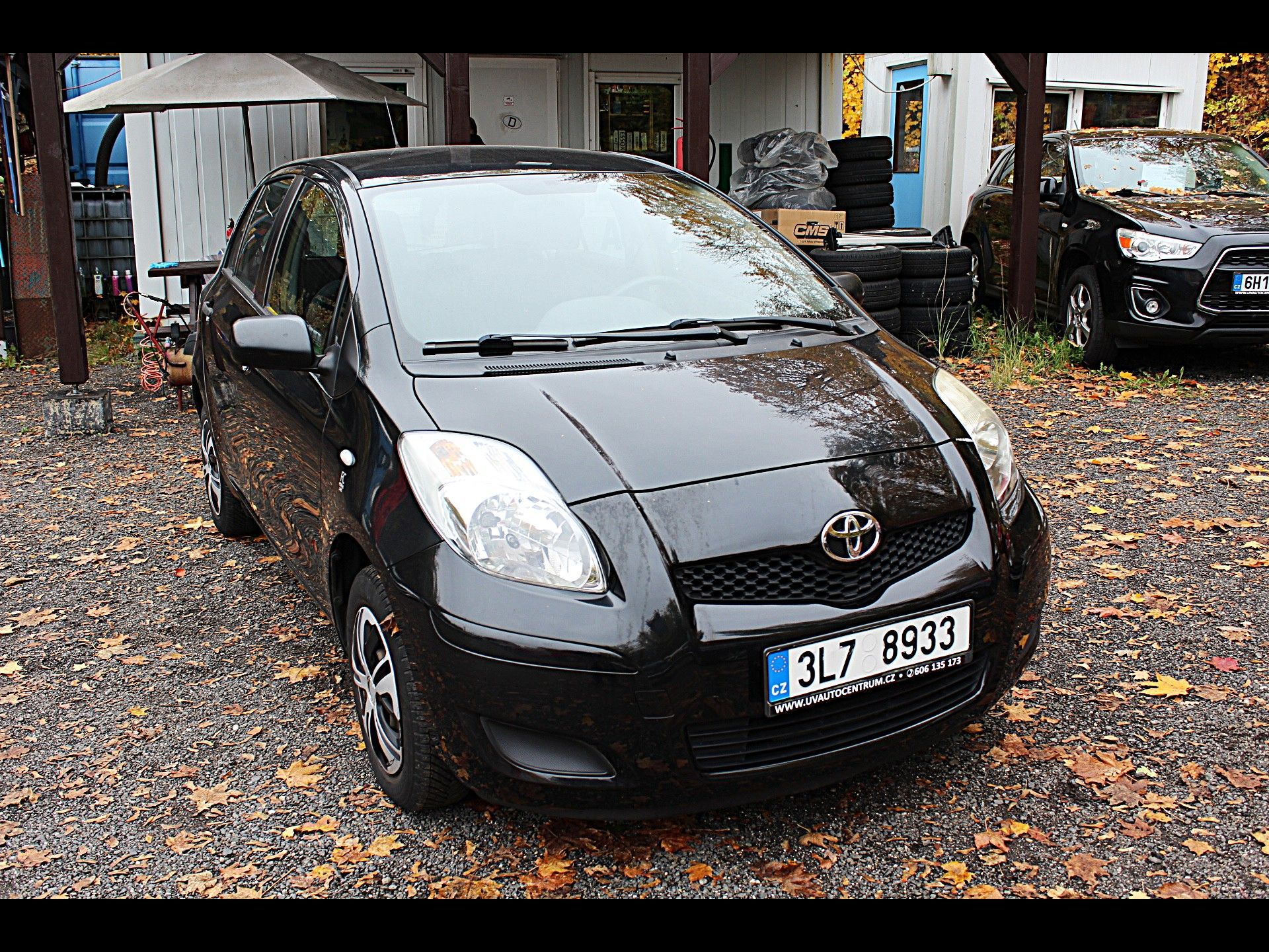 Toyota Yaris, 1.0i 51 kW 72190 KM - fotka 2