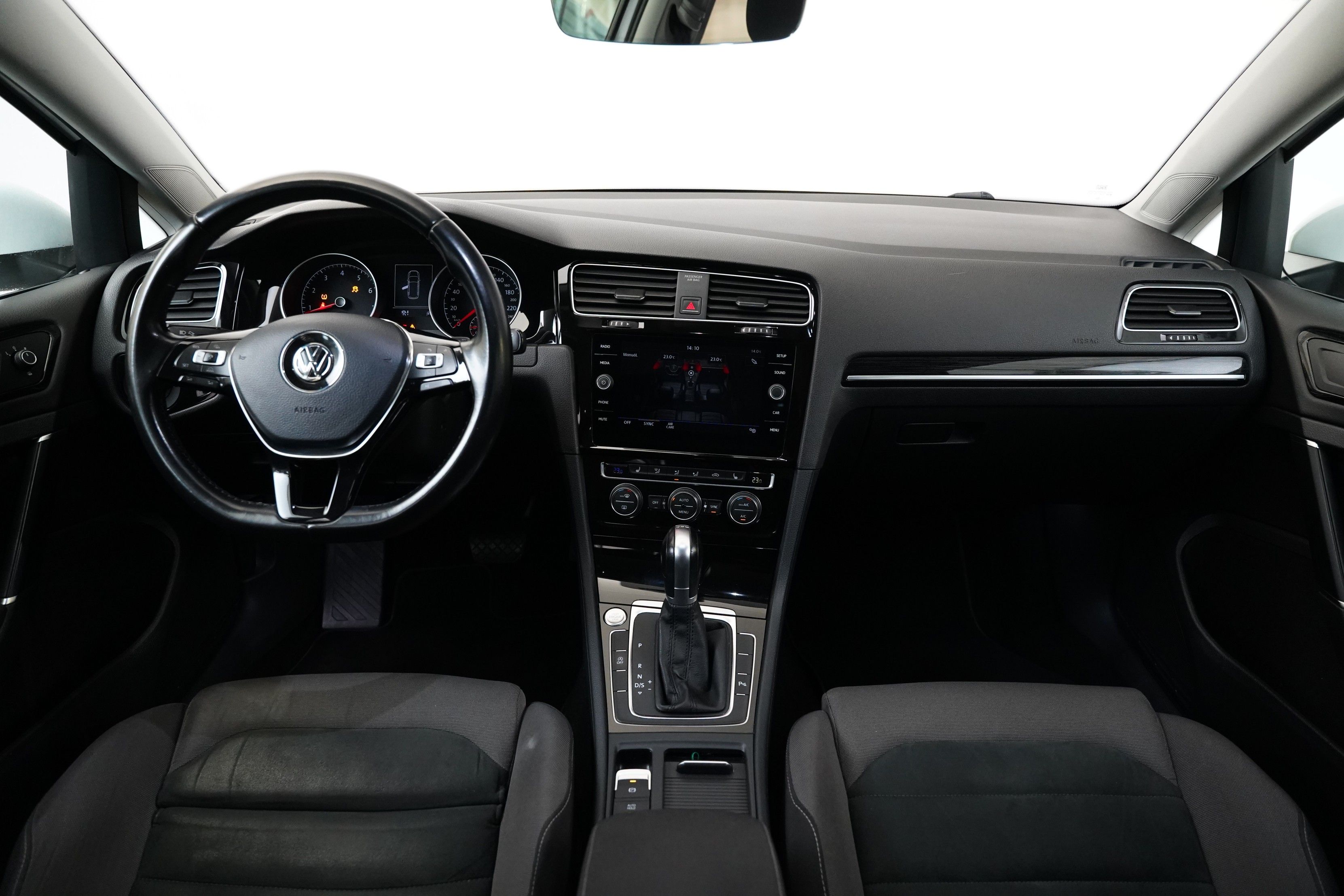 Volkswagen Golf, 1.4 TGI 81 kW DSG Highline - fotka 5