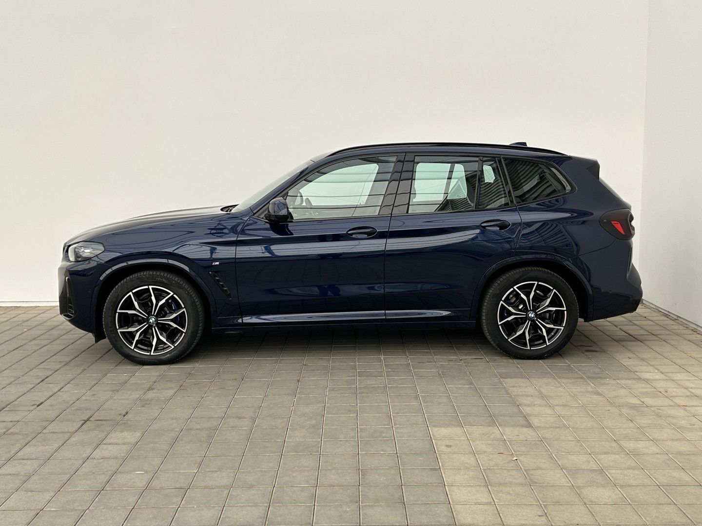 BMW X3, 3.0D 210kW 4x4  XDrive - fotka 2