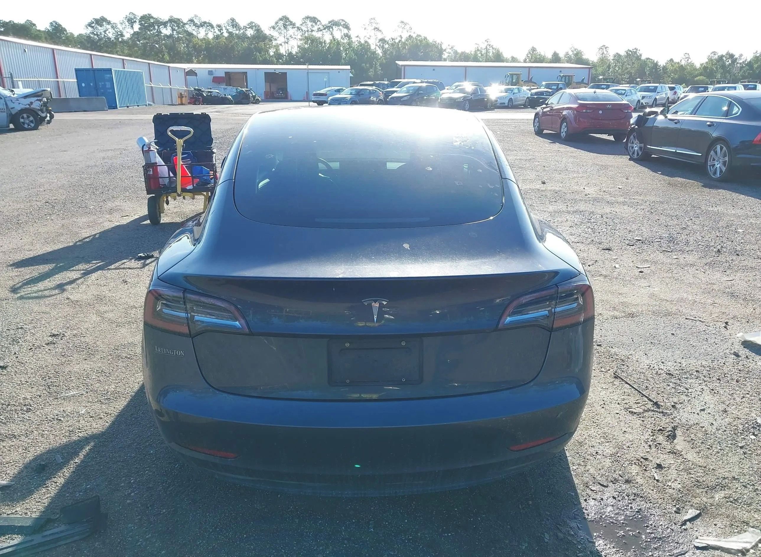 Tesla Model 3, Auto na cestě - fotka 6