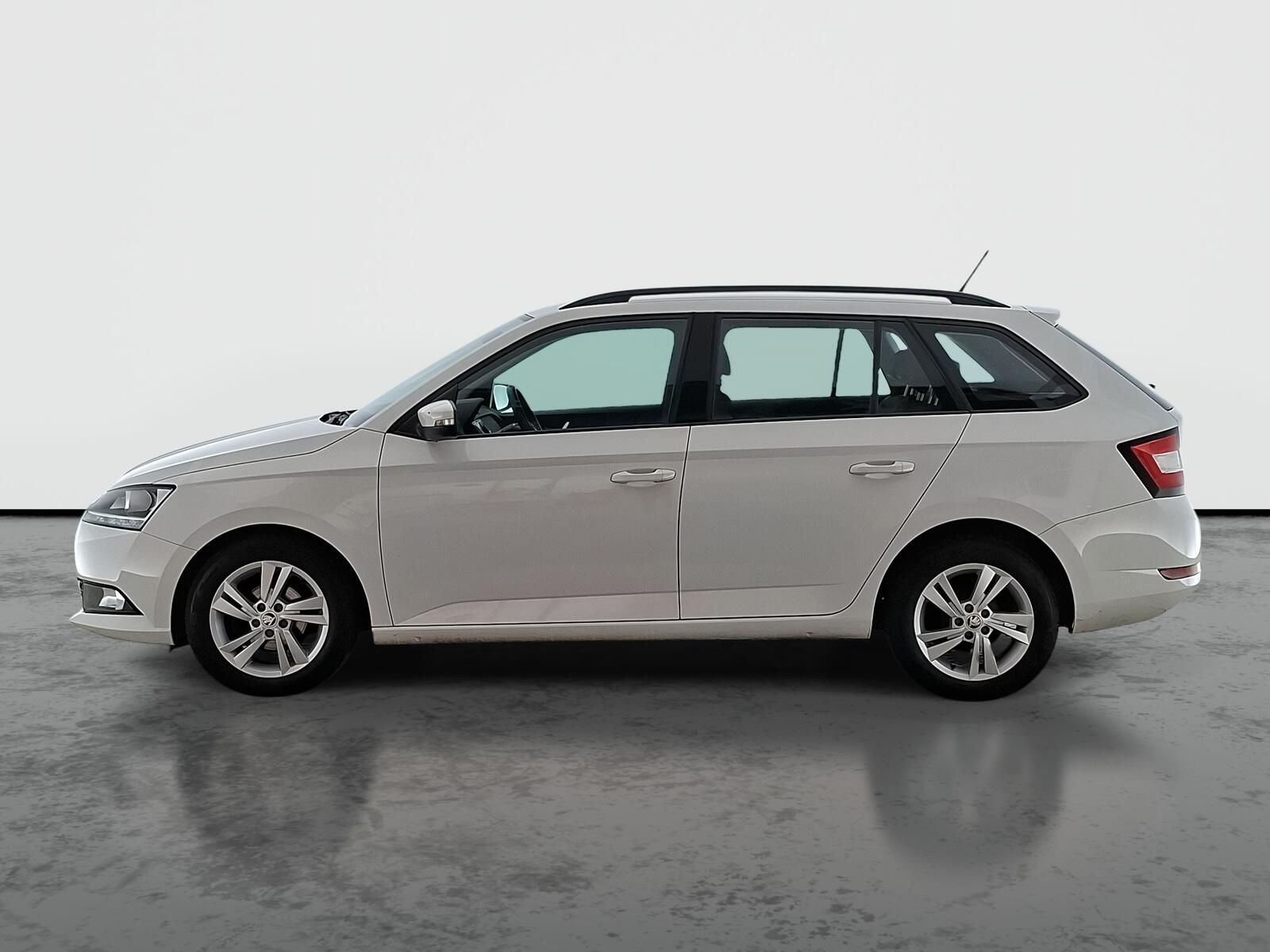 Škoda Fabia, 1.0 TSI, Ambition, ČR,1.maj - fotka 3