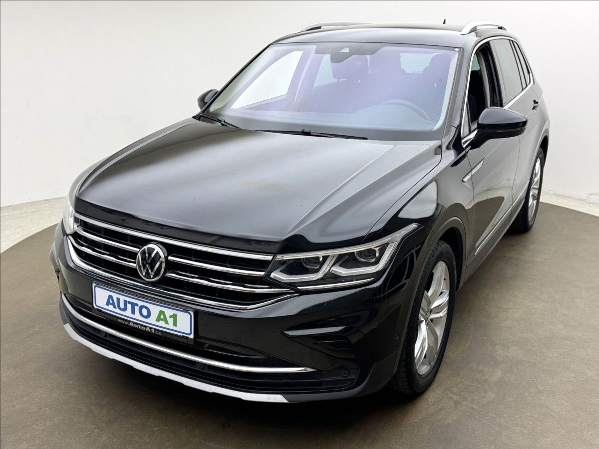 Volkswagen Tiguan, 2,0 DSG DPH ACC NZTOP VC TAŽNÉ