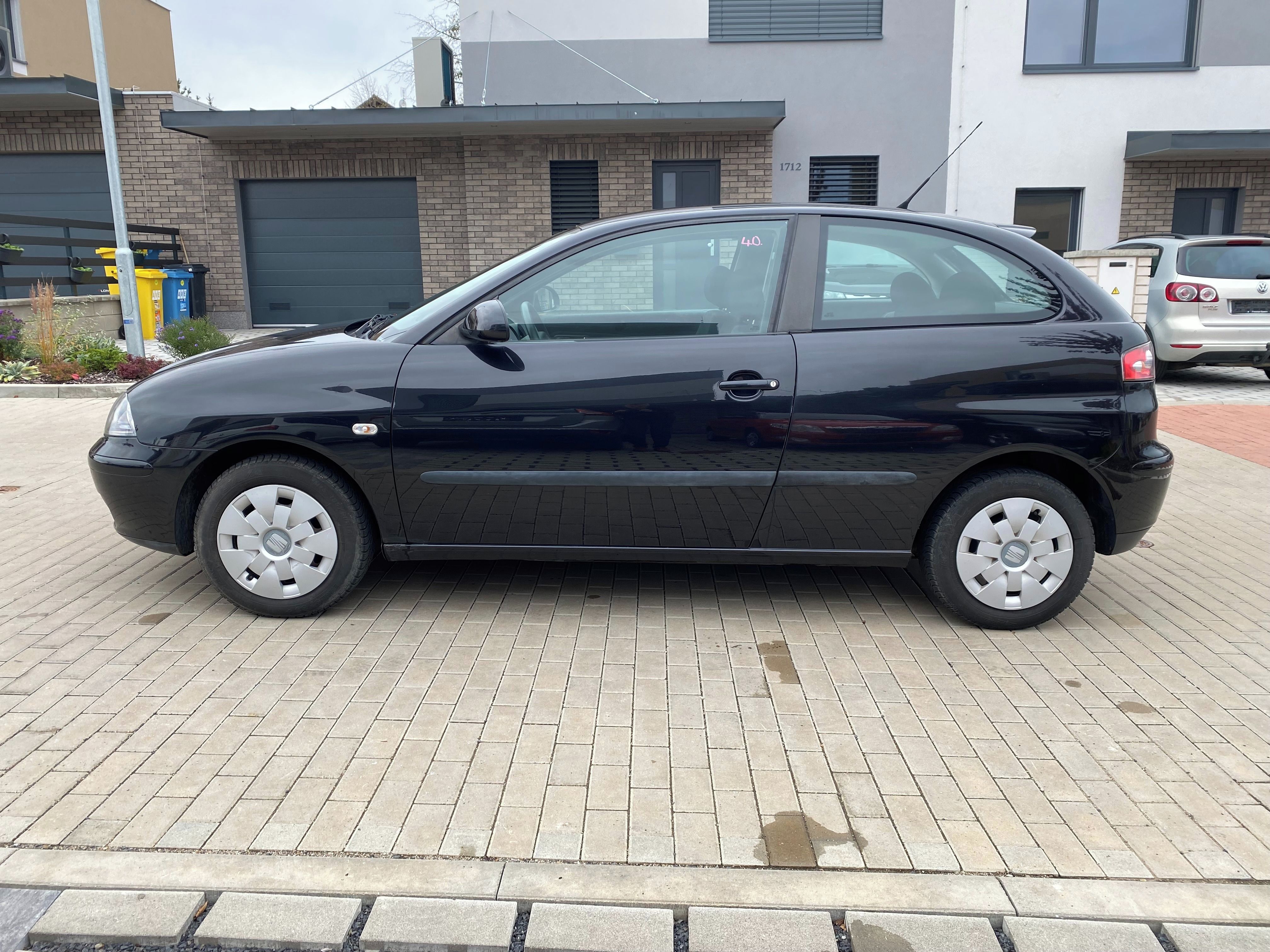 Seat Ibiza, 1.4 16V, 55kW, klima, nová STK - fotka 3