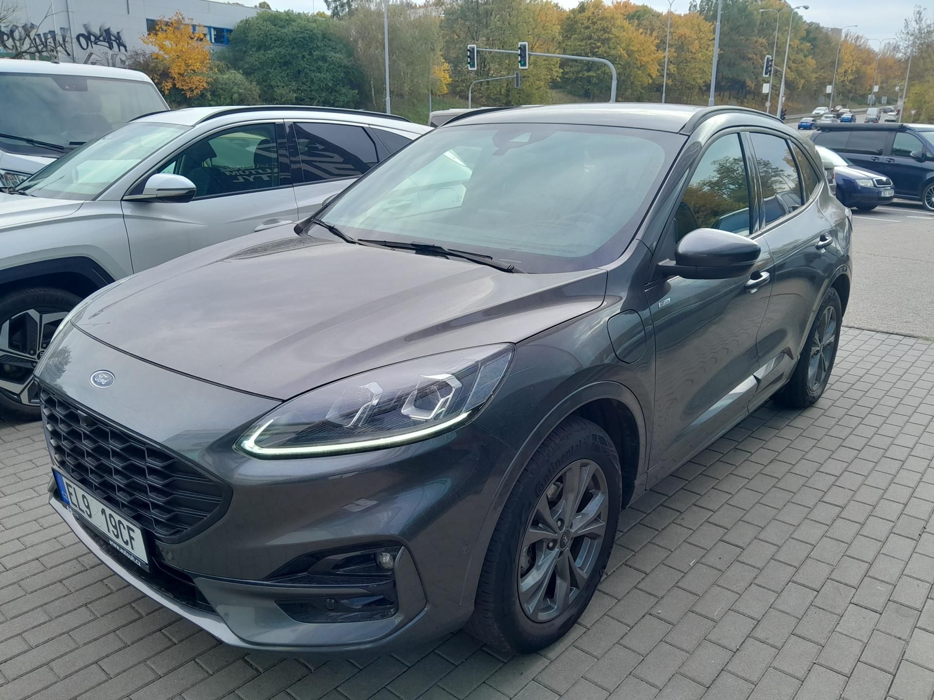 Ford Kuga, ST-Line X PHEV, ČR, 1.MAJ - fotka 4
