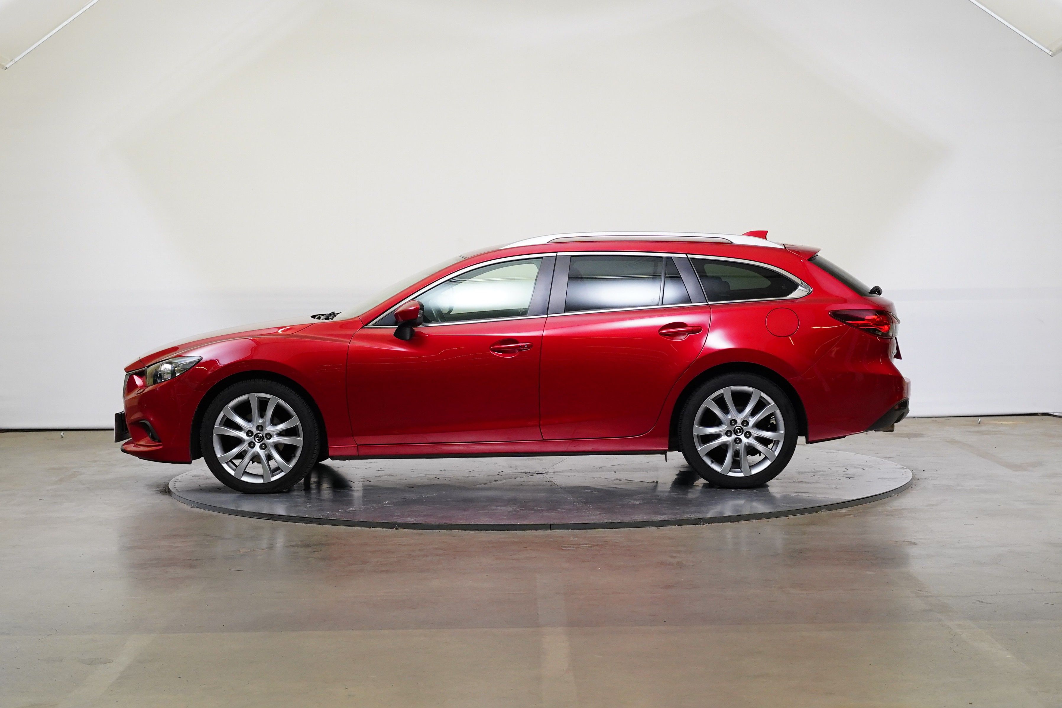 Mazda 6, 2.5i 141 kW Revolution - fotka 3