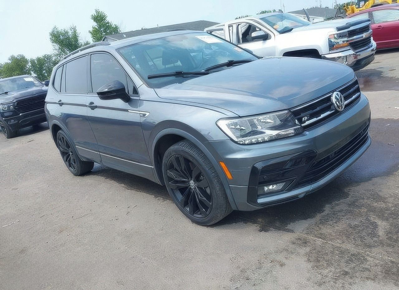 Volkswagen Tiguan, Auto na cestě - fotka 2