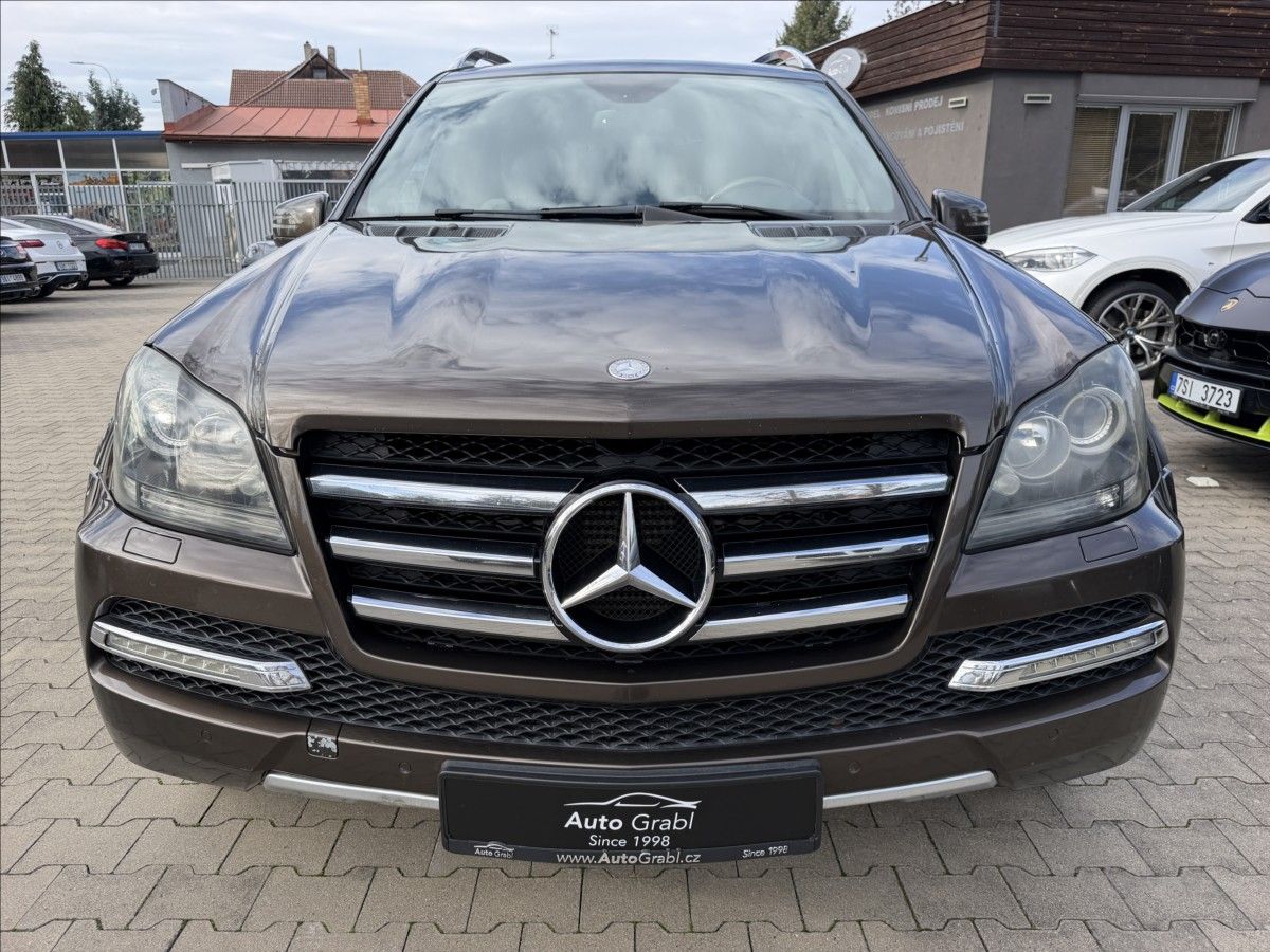 Mercedes-Benz GL, 350 CDI 4Matic AMG - fotka 2