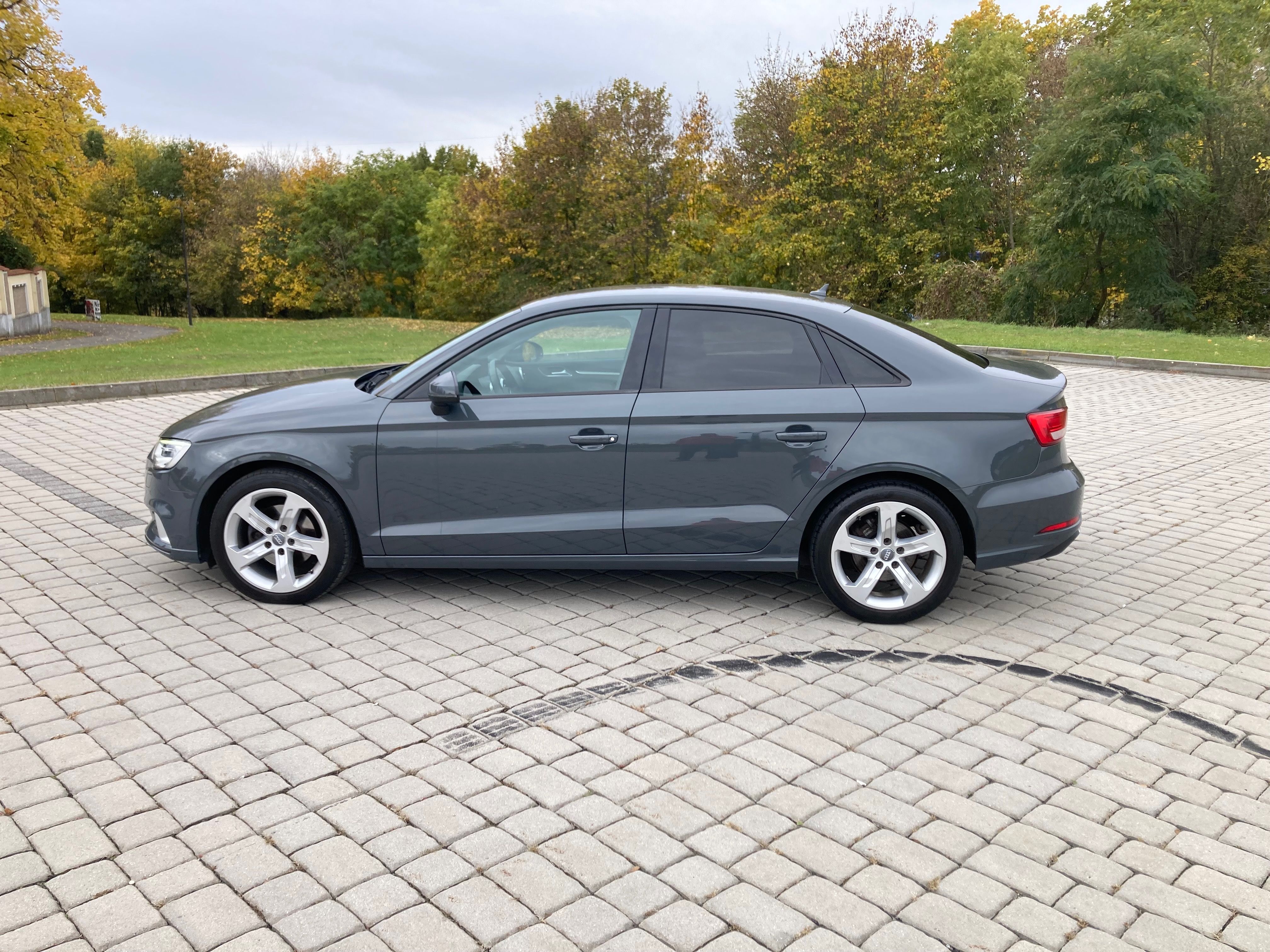 Audi A3, A3 4dv TDI Webasto navi záruka - fotka 2