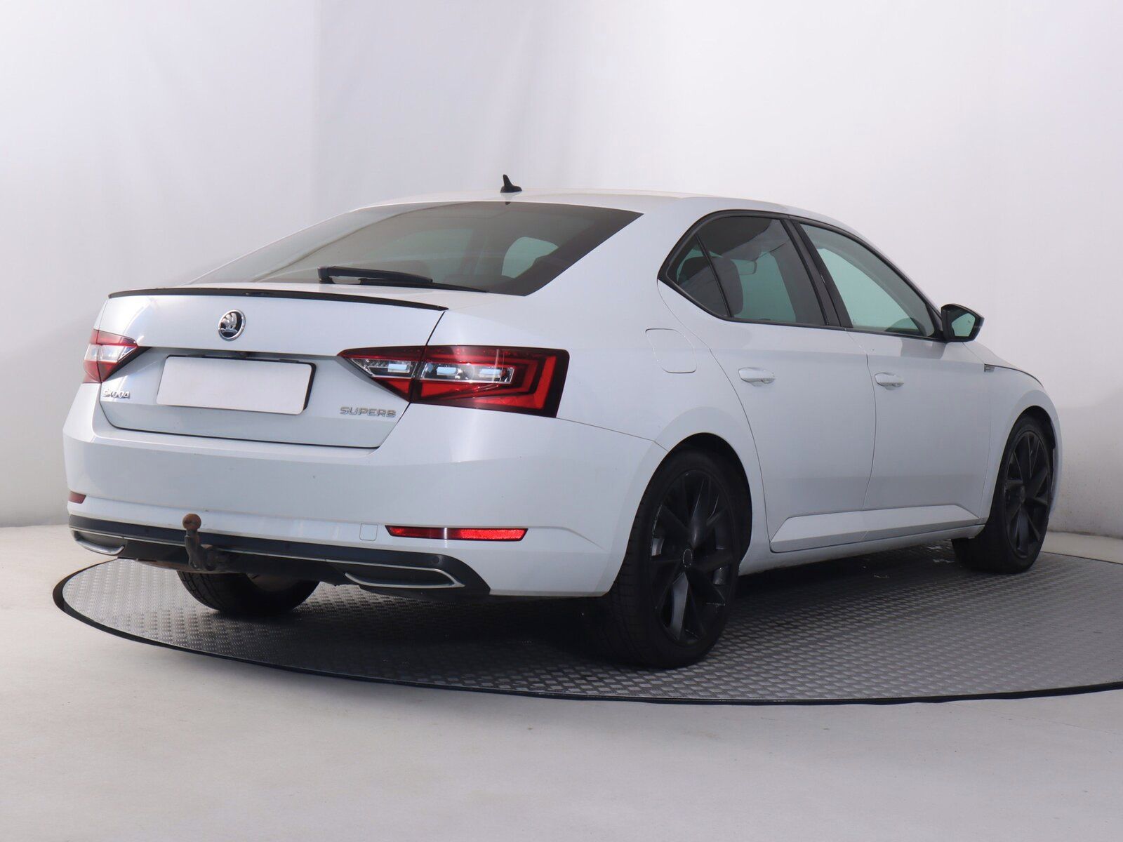 Škoda Superb, 2.0 TDI 4x4, 4X4, Automat - fotka 5