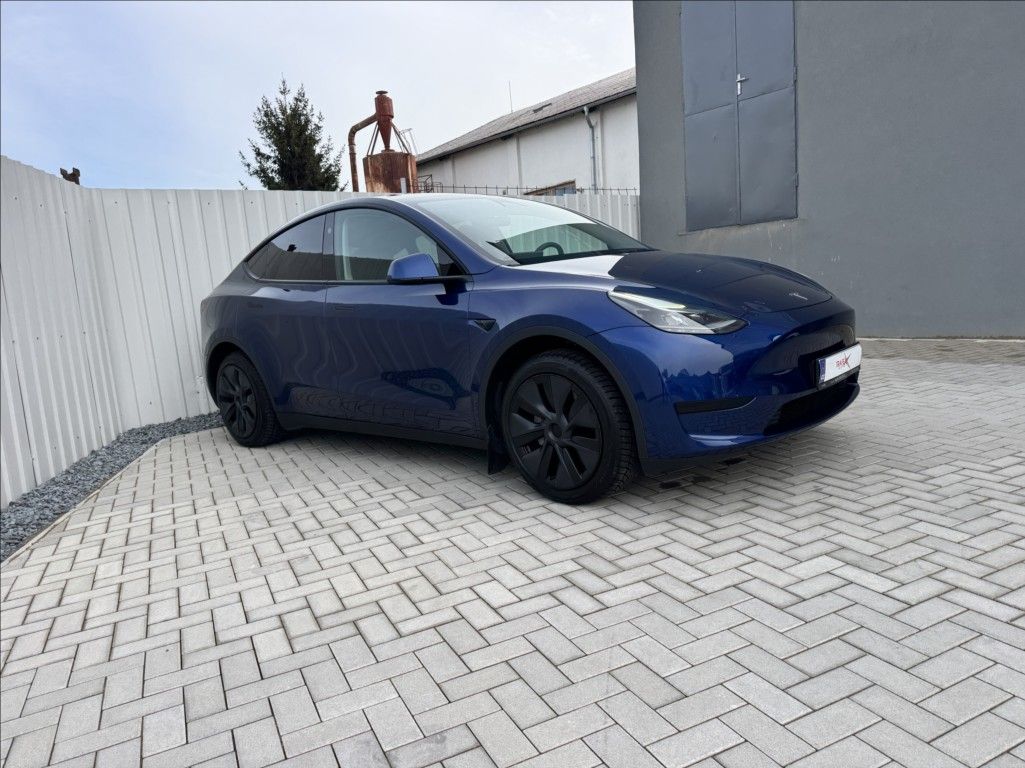 Tesla Model Y, Long Range 1.maj. původ ČR