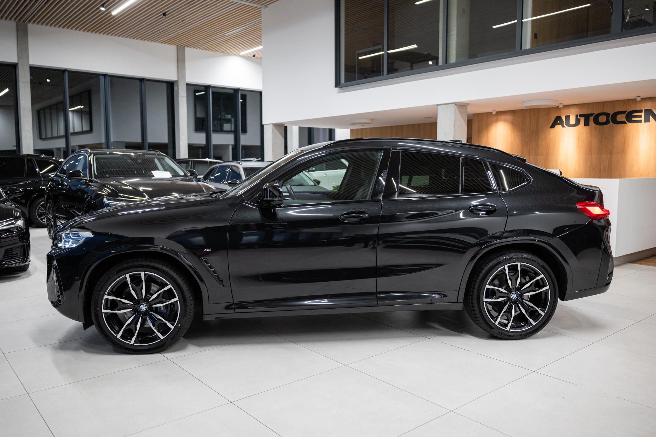 BMW X4, M40D 4x4 LASER NEZAVISLÉ TAŽNÉ - fotka 6