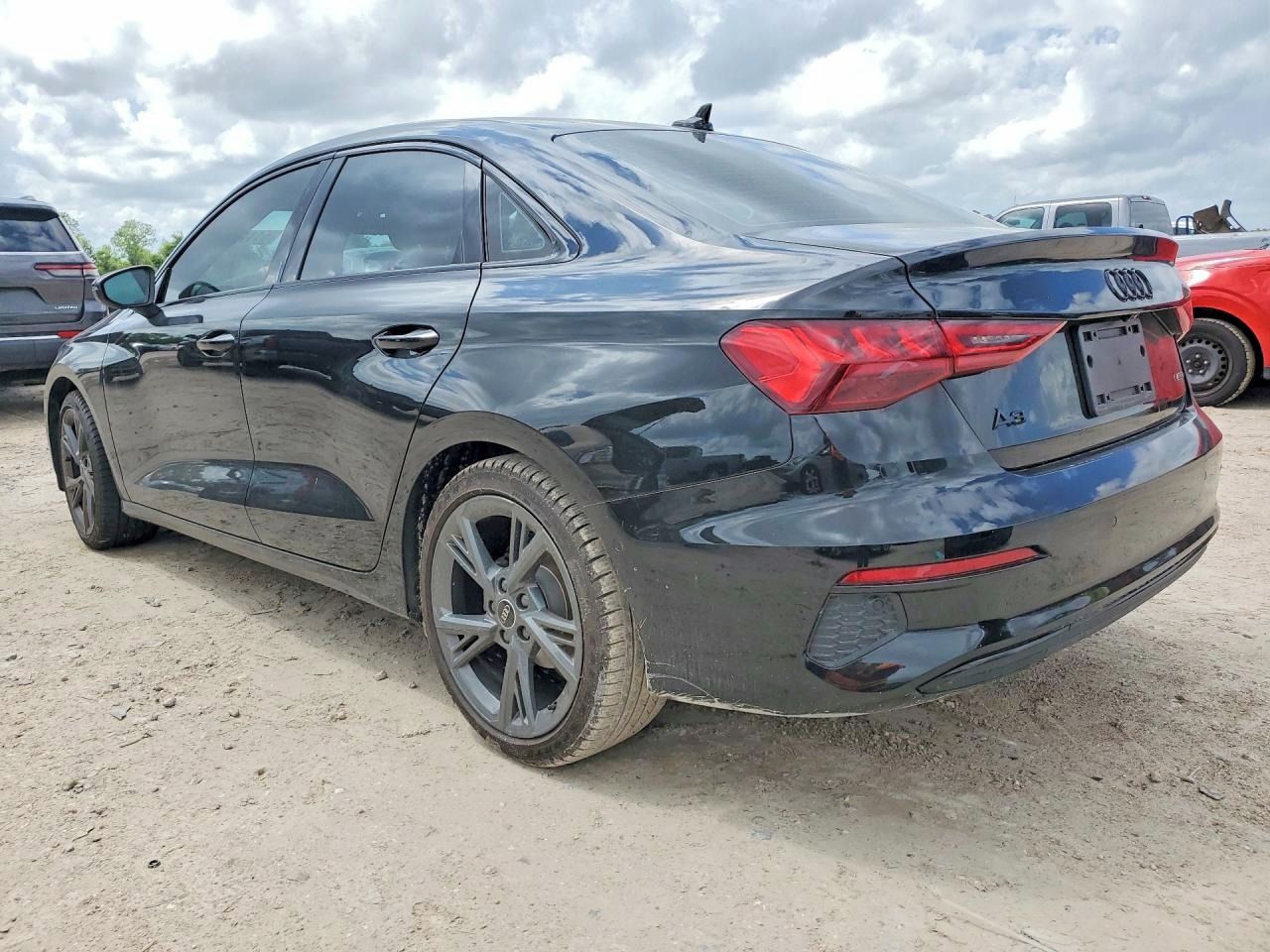 Audi A3, Auto na cestě - fotka 2
