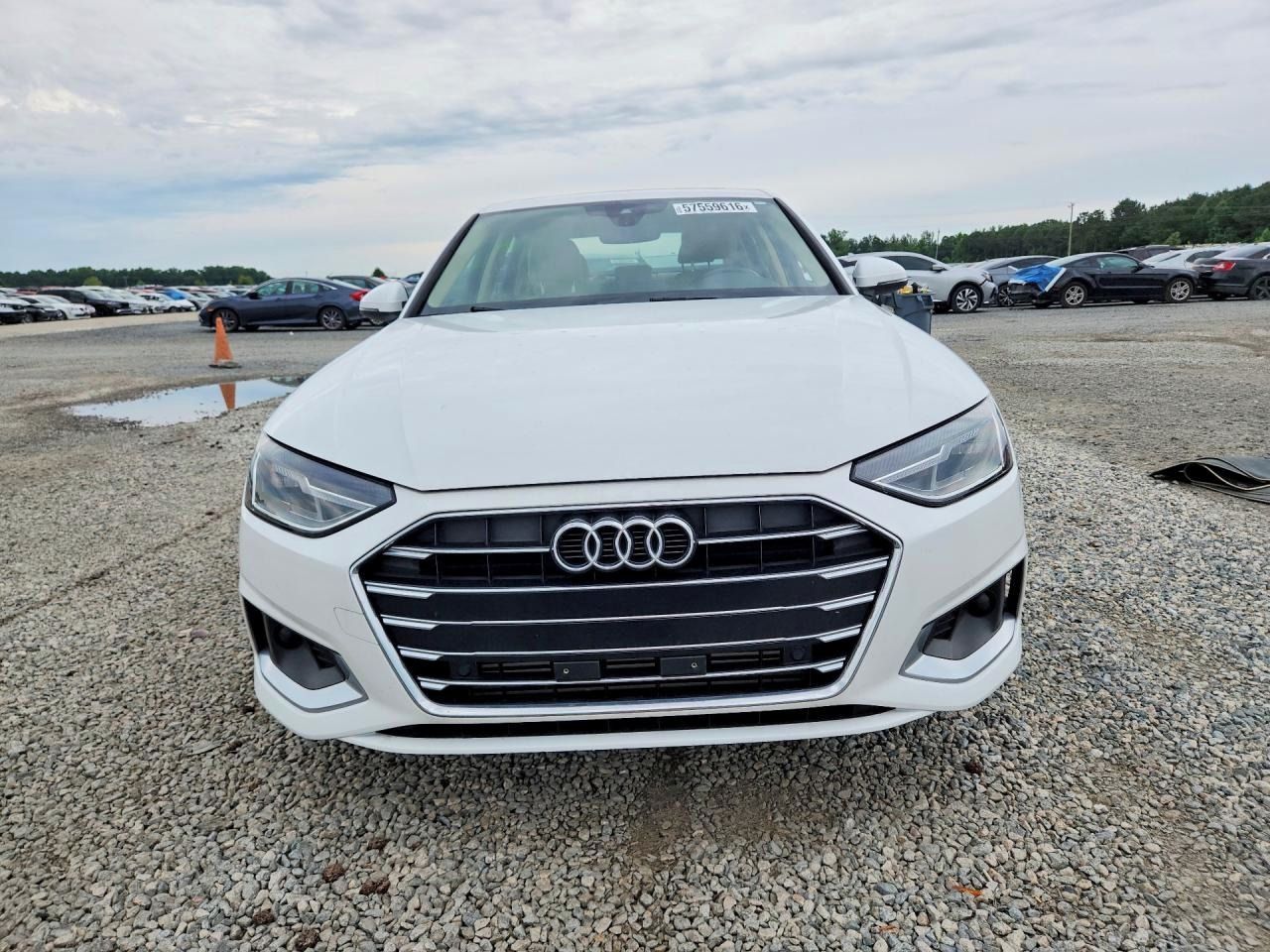 Audi A4, Auto na cestě - fotka 5