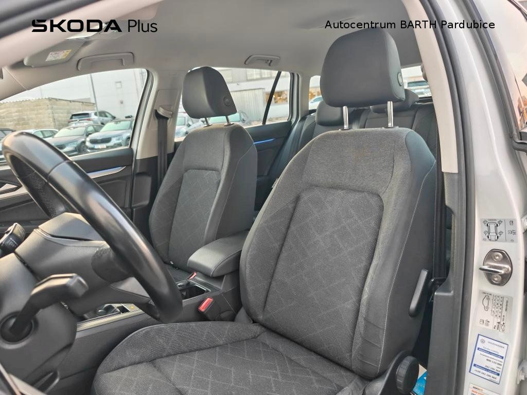 Volkswagen Golf, Variant / 1,5 TSI / 96 kW / Li - fotka 6