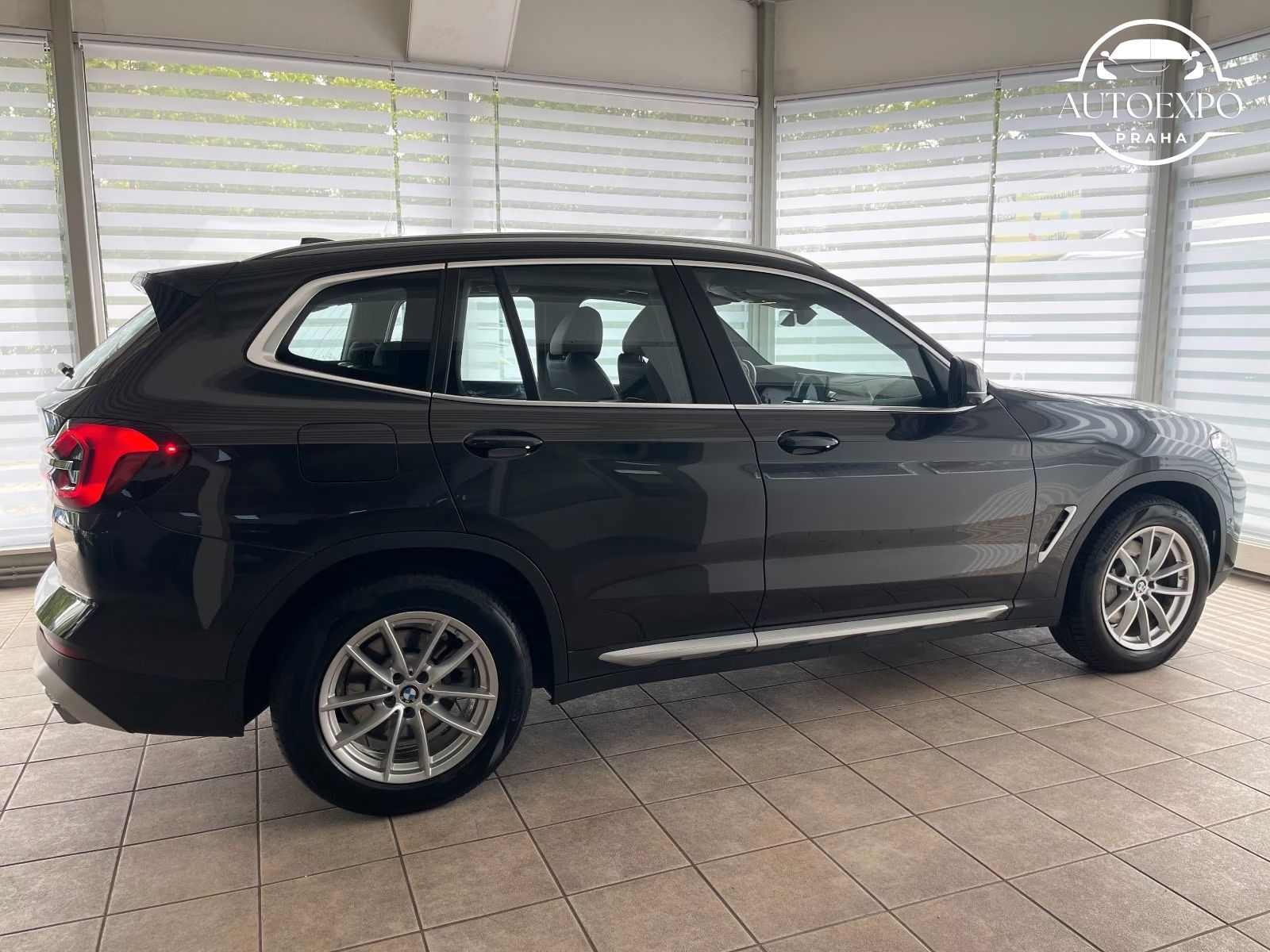 BMW X3, xD30d M* HUD-UP* - fotka 6