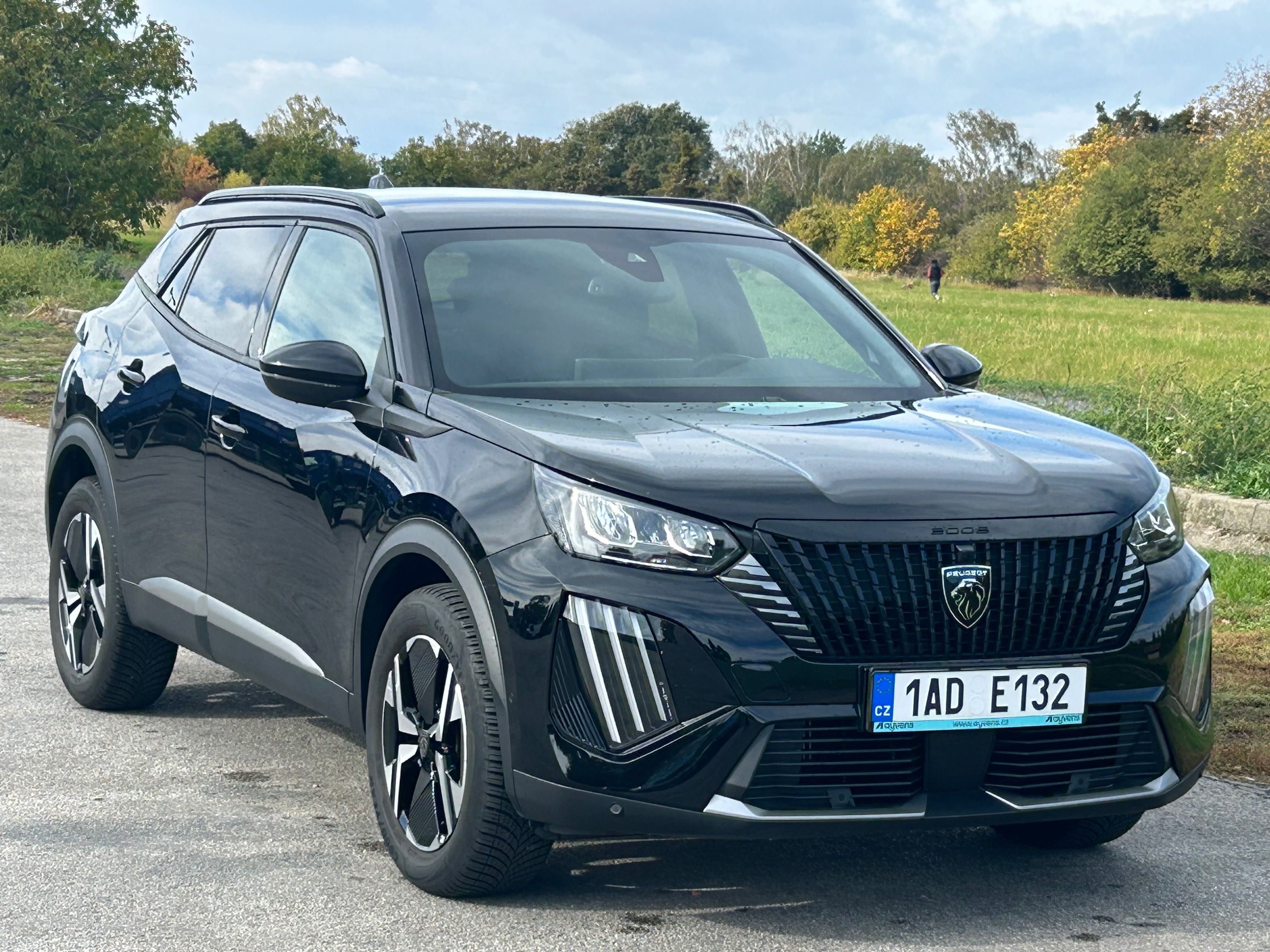 Peugeot 2008, 1.2PT Aut/8st. ALLURE ČR 1.maj - fotka 2