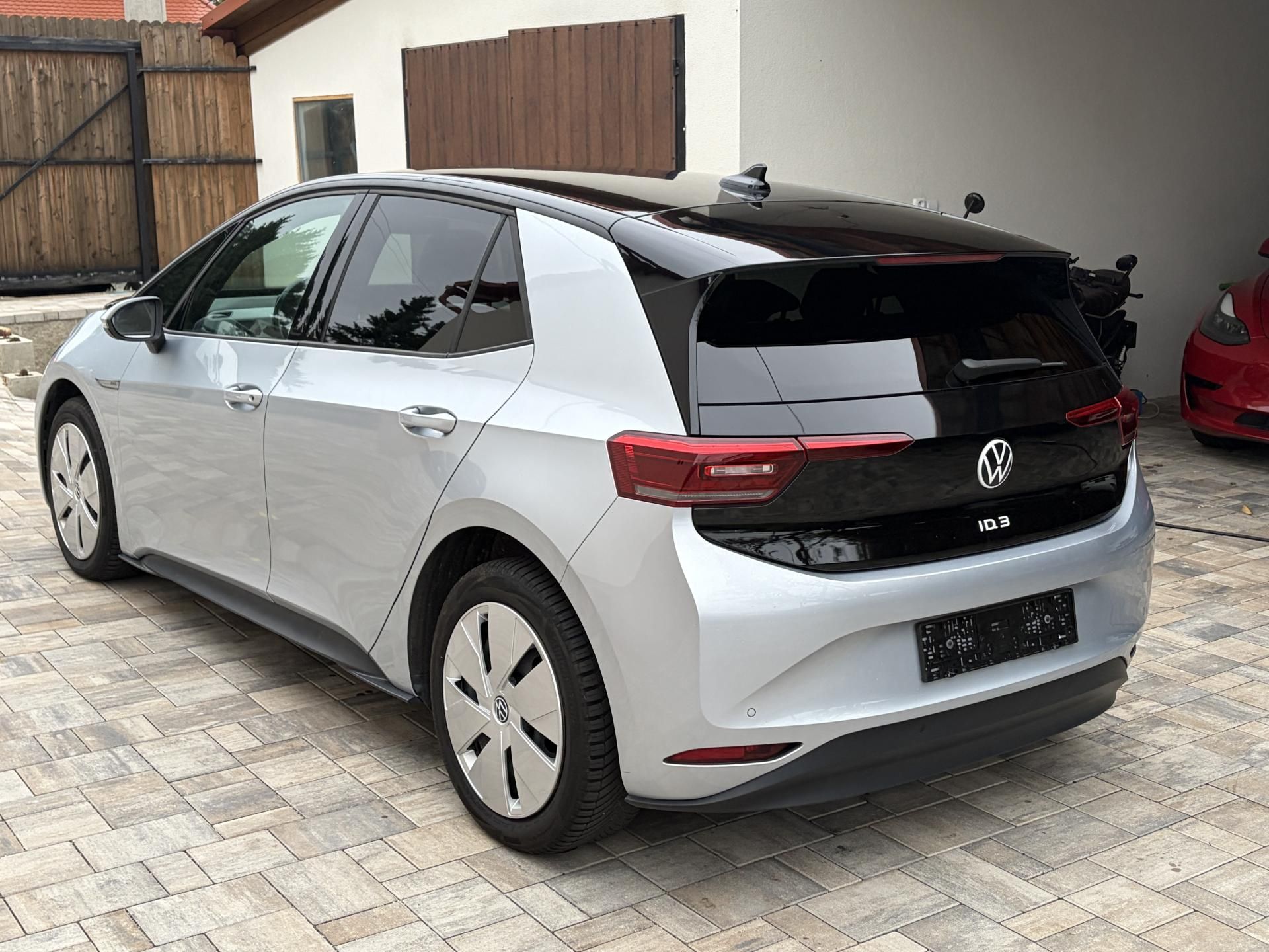 Volkswagen ID.3, 62kwh,150kw,Matrix, park.kam - fotka 2