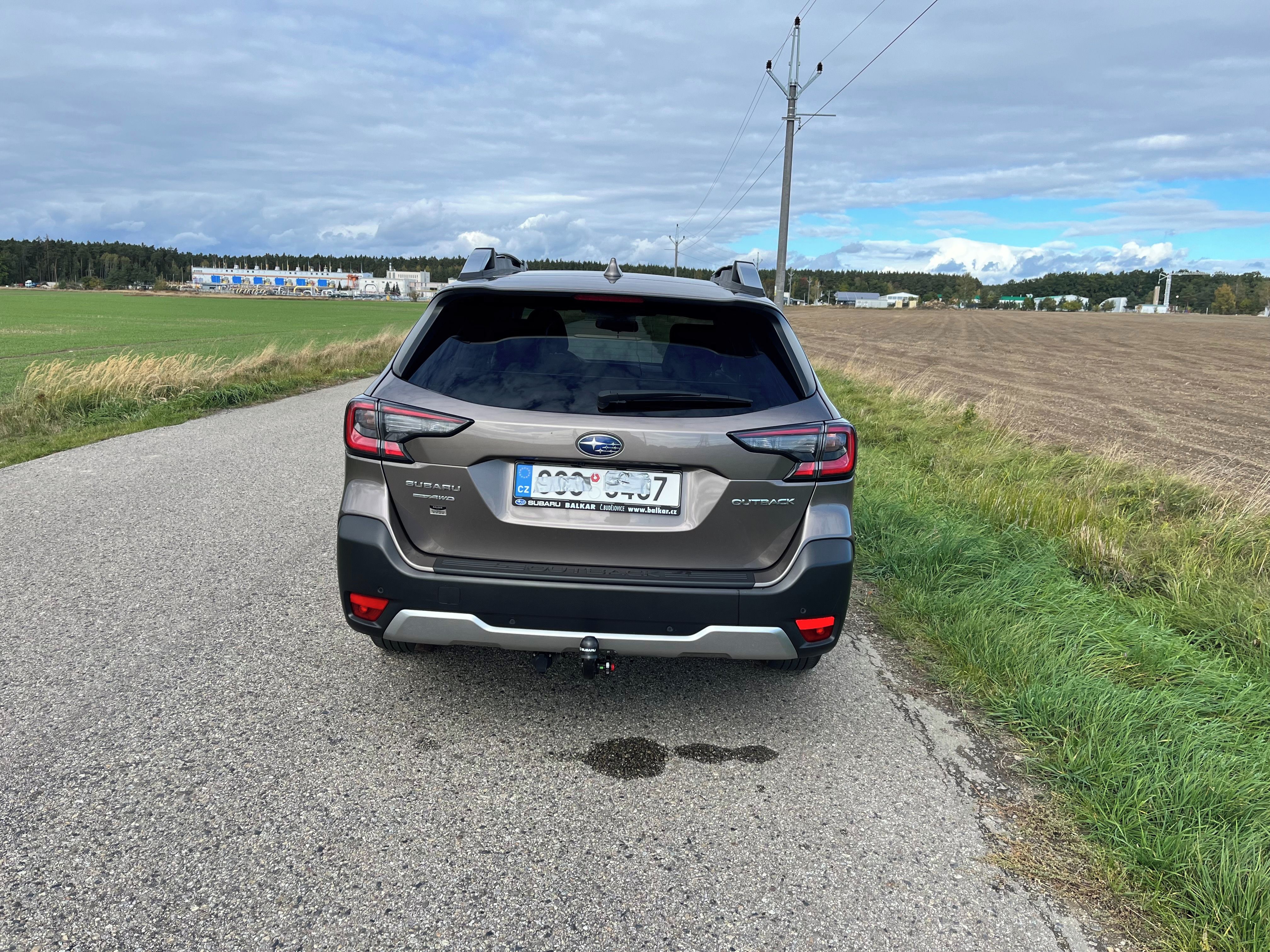 Subaru Outback, Touring, tažné, 2x pneu +disky - fotka 2