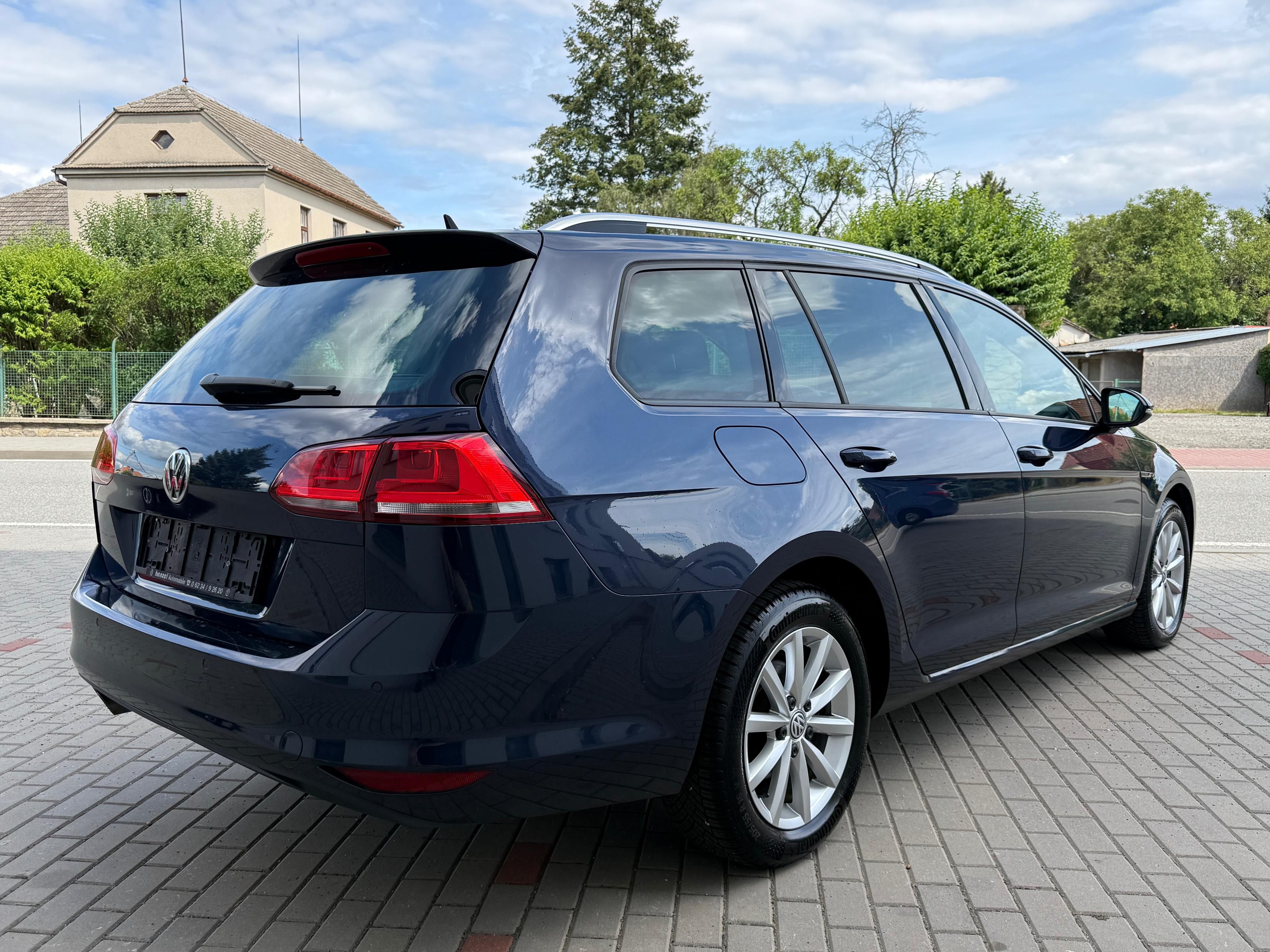 Volkswagen Golf, VII 2.0 TDi 110 kw LOUNGE - fotka 5