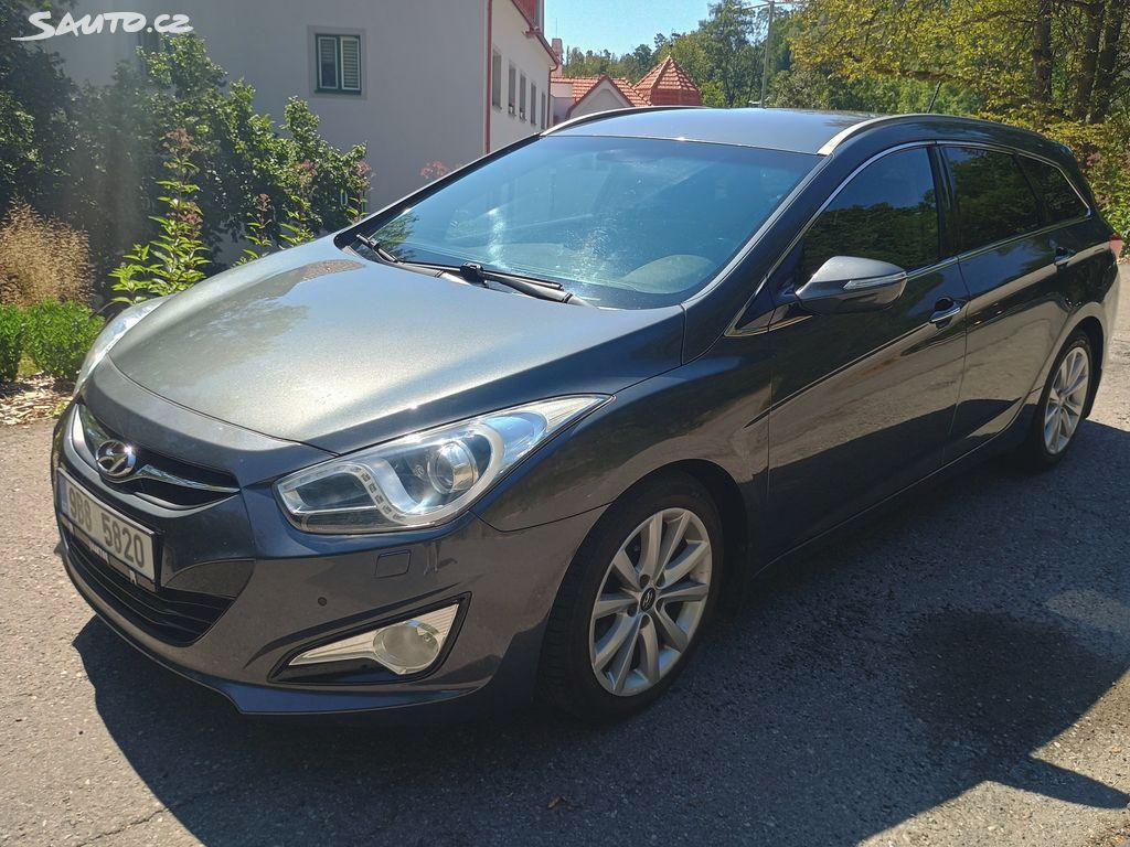 Hyundai i40, Hyundai i40, 2.0 GDI (benzín) - fotka 3