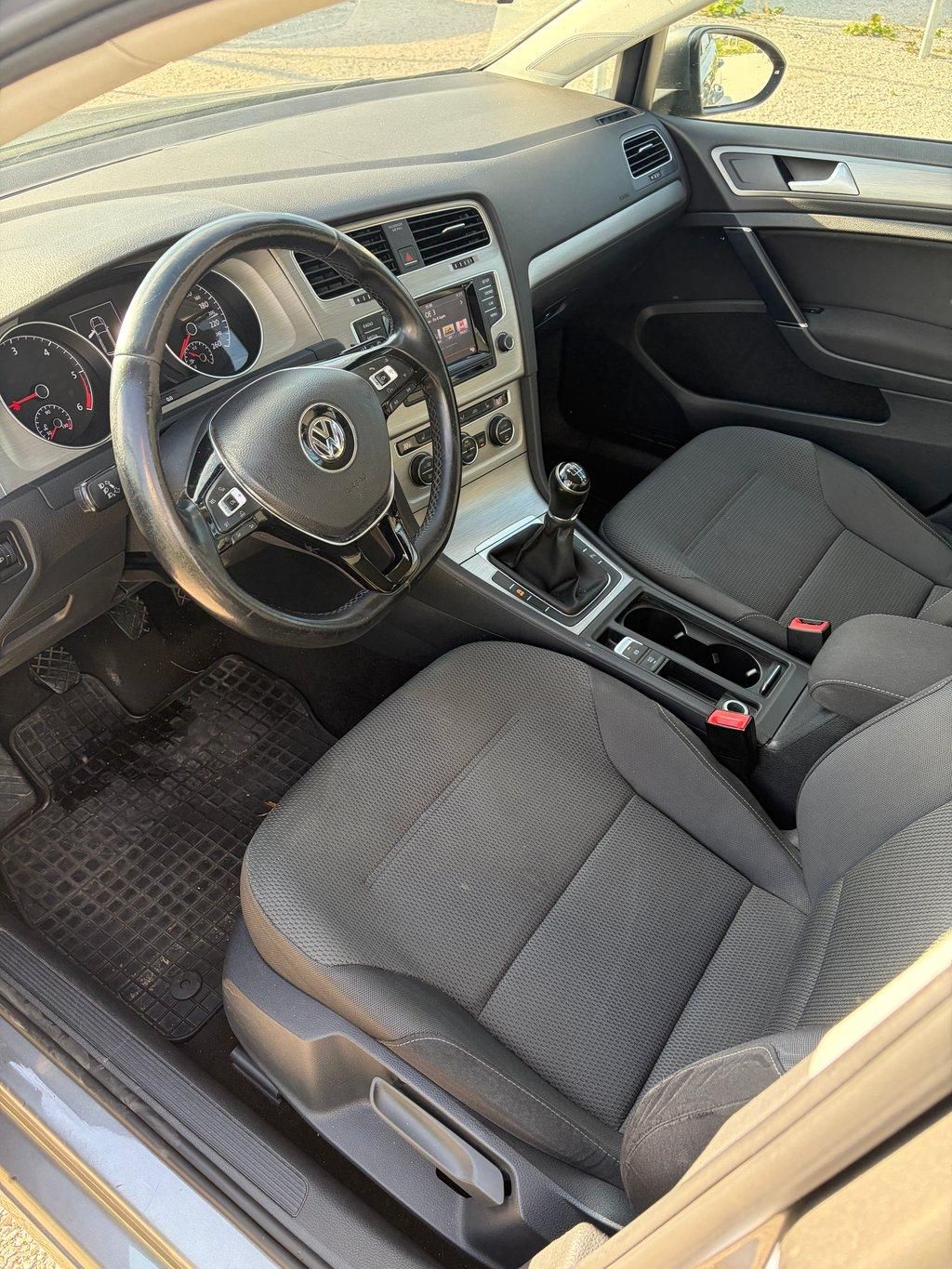 Volkswagen Golf, 1,6 TDi - Rabbit - fotka 6