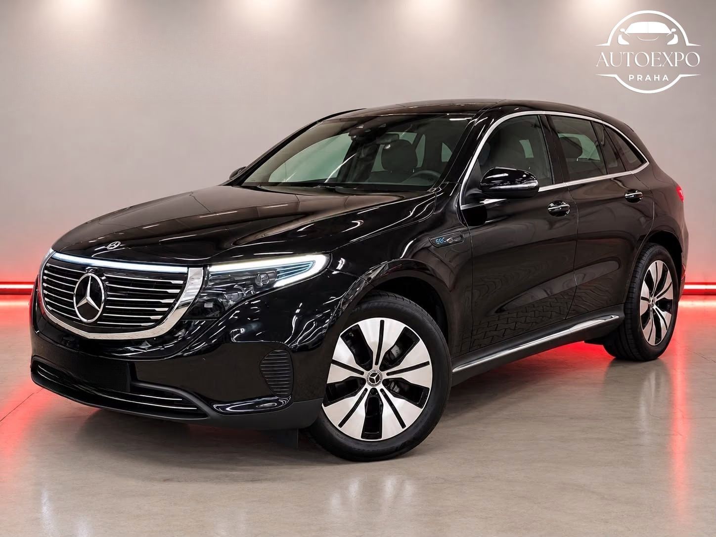Mercedes-Benz EQC, 400 4Matic*LED*TAŽNÉ*KAMERA